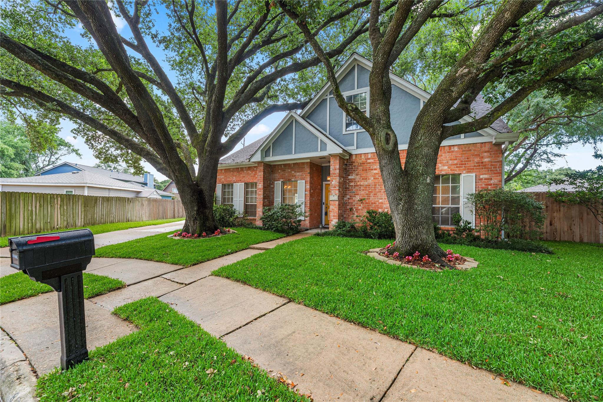 8106 Tall Firs Lane — photo