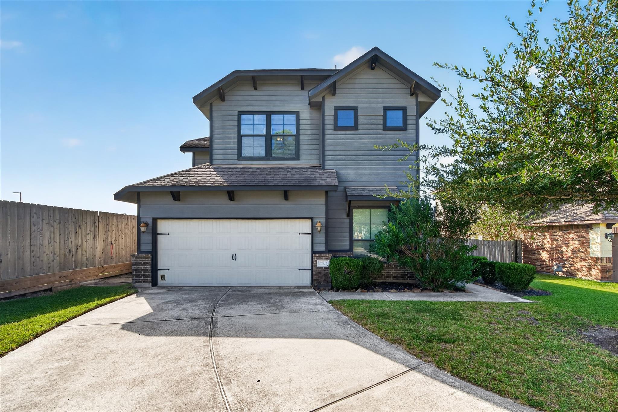 25107 Alina Lane — photo