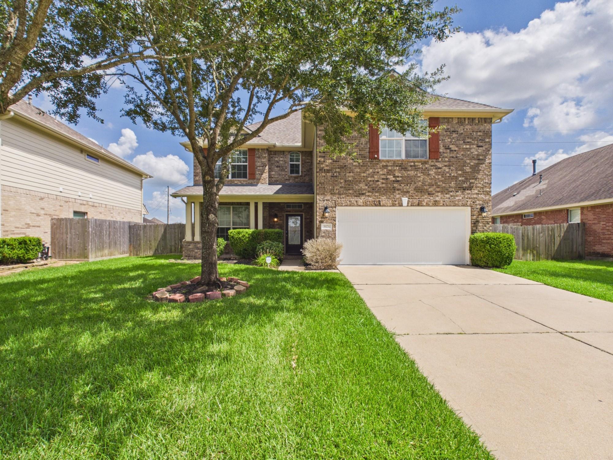 9426 Russeff Field Lane — photo