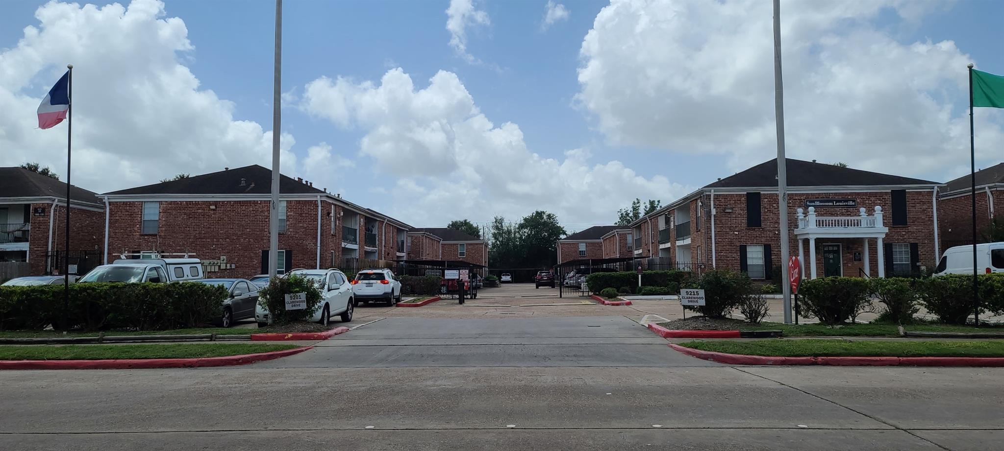 9201 Clarewood Drive #203 — photo