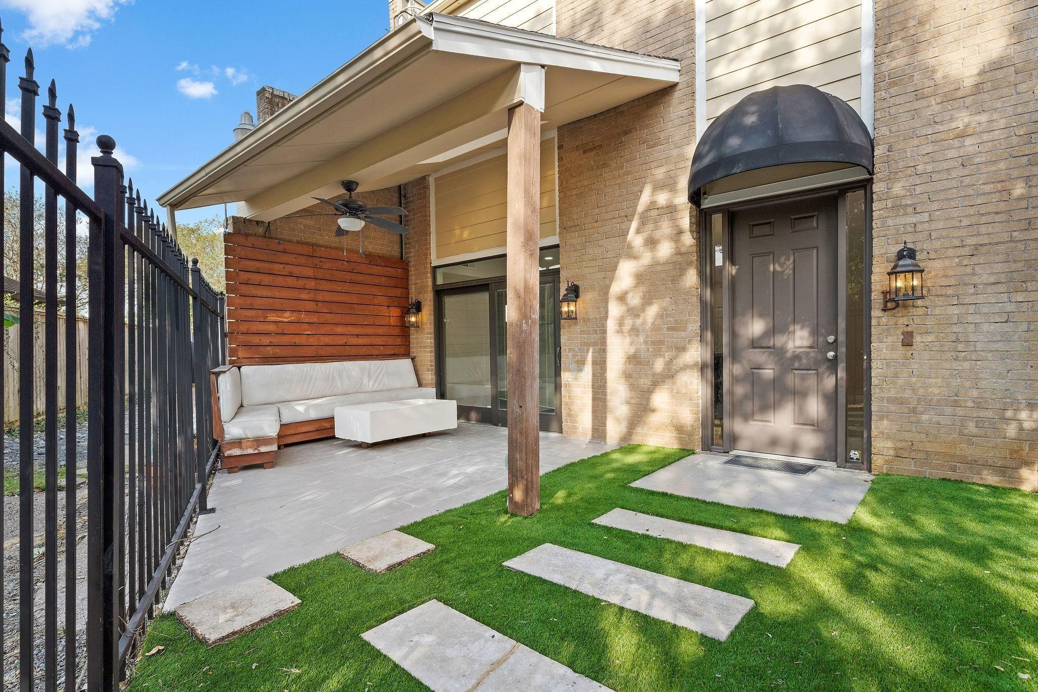 1111 Potomac Drive #B — photo