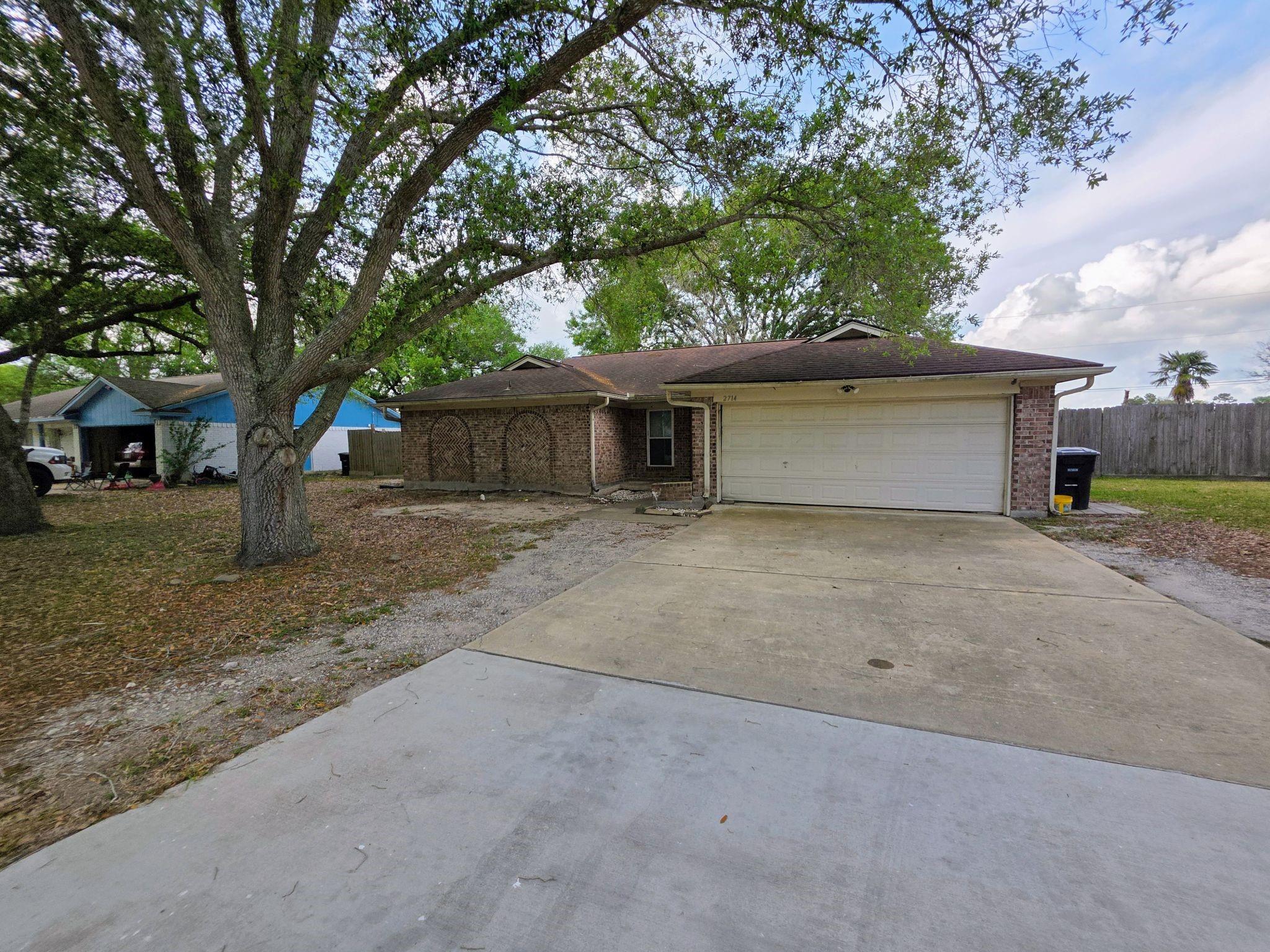 2714 Westfield Street — photo