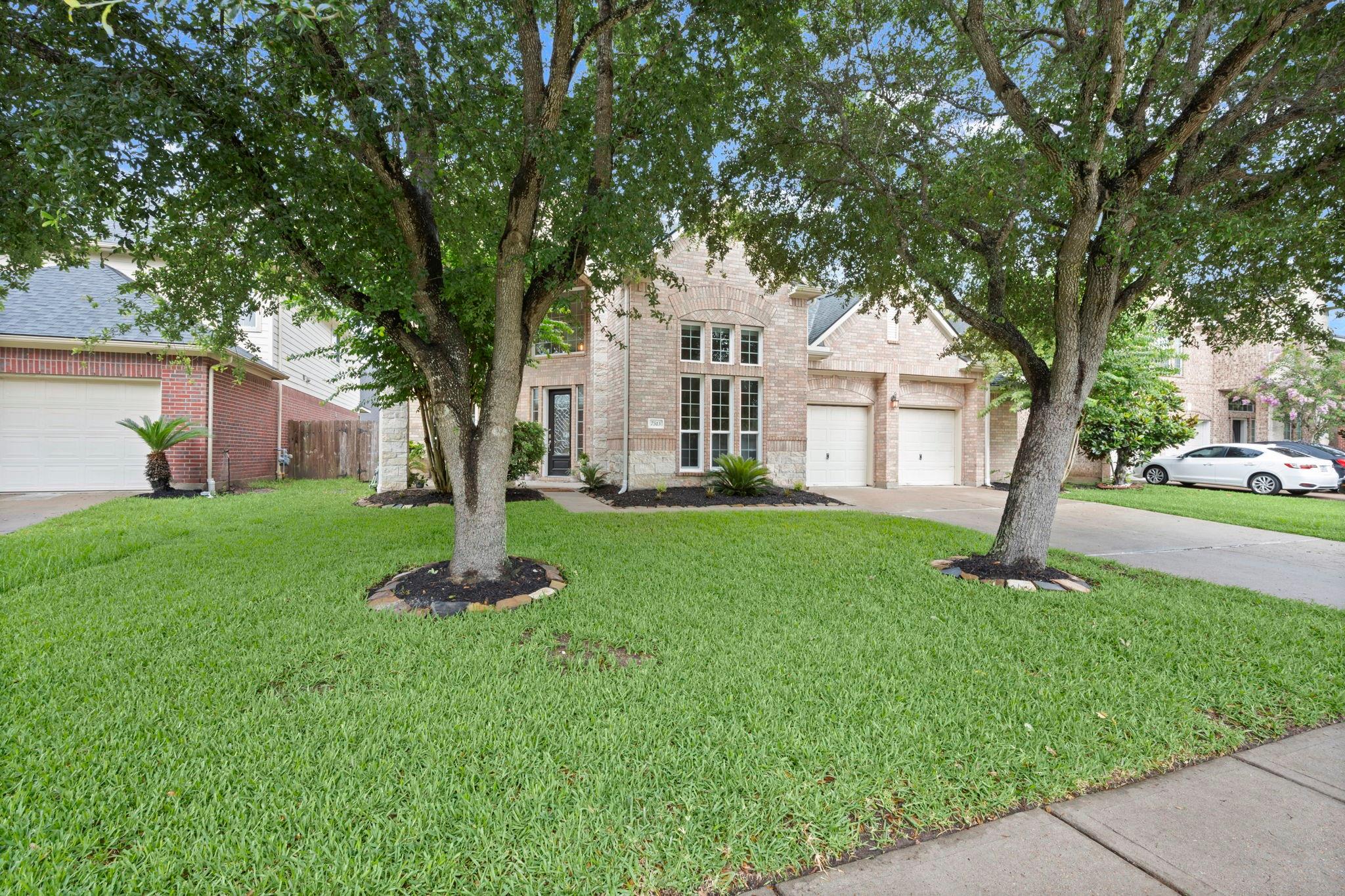 7515 Crescent Lake Court — photo