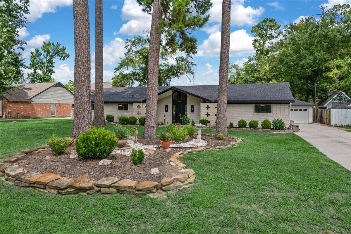 25402 Spring Ridge Drive — photo