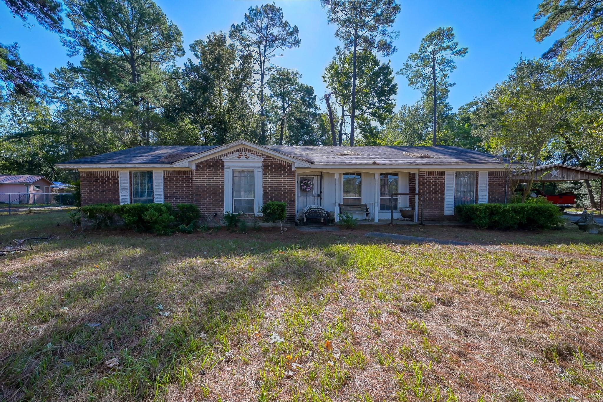 2104 Spring Creek Drive — photo