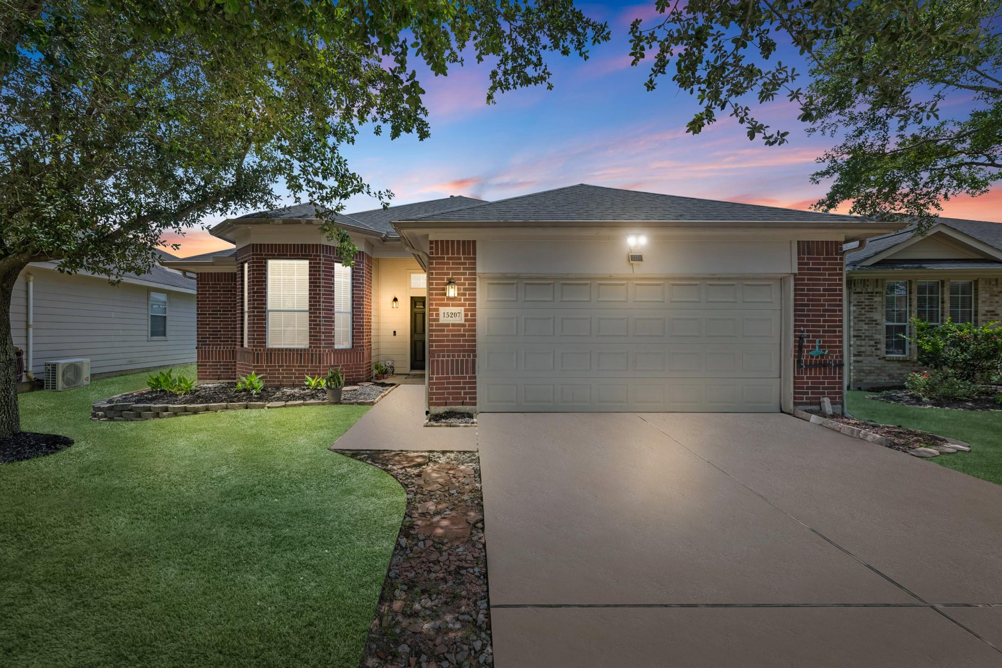 15207 Olmstead Park Drive — photo