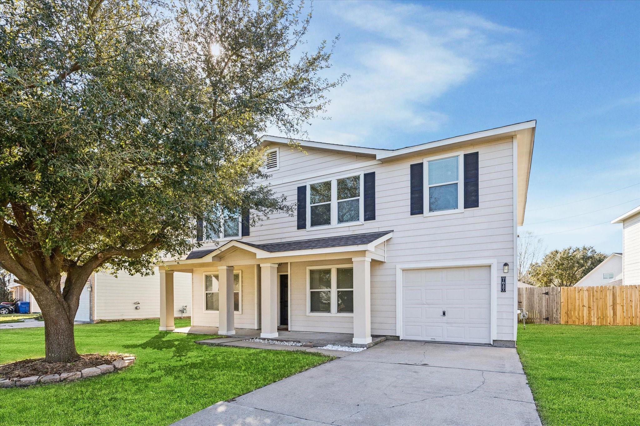 7627 Greenwood Point Drive — photo