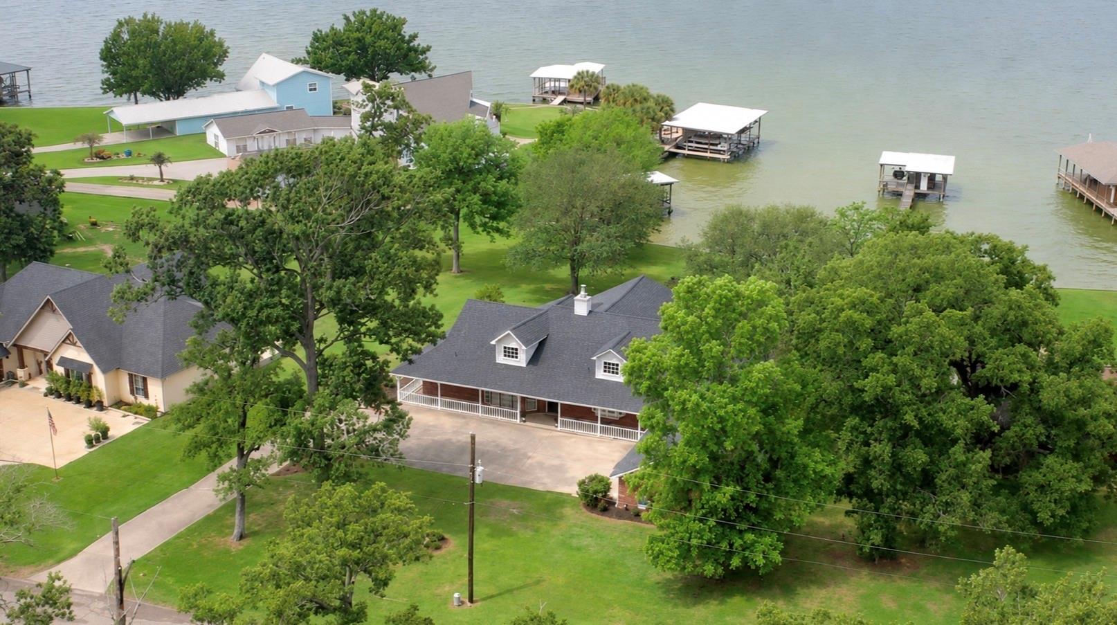 322 Buffalo Court — photo