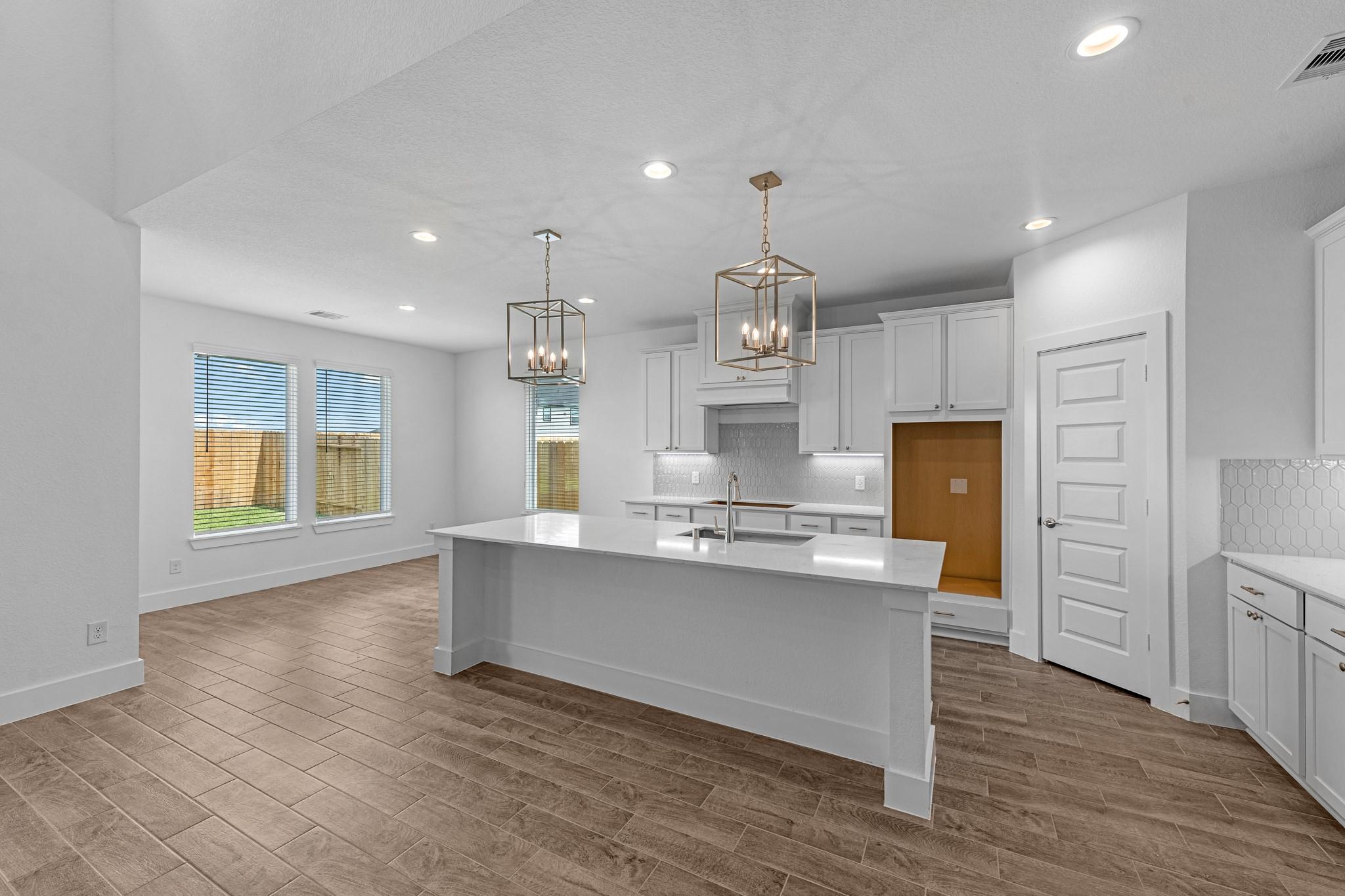 207 Upland Drive, Waller, TX 77484 — photo 3