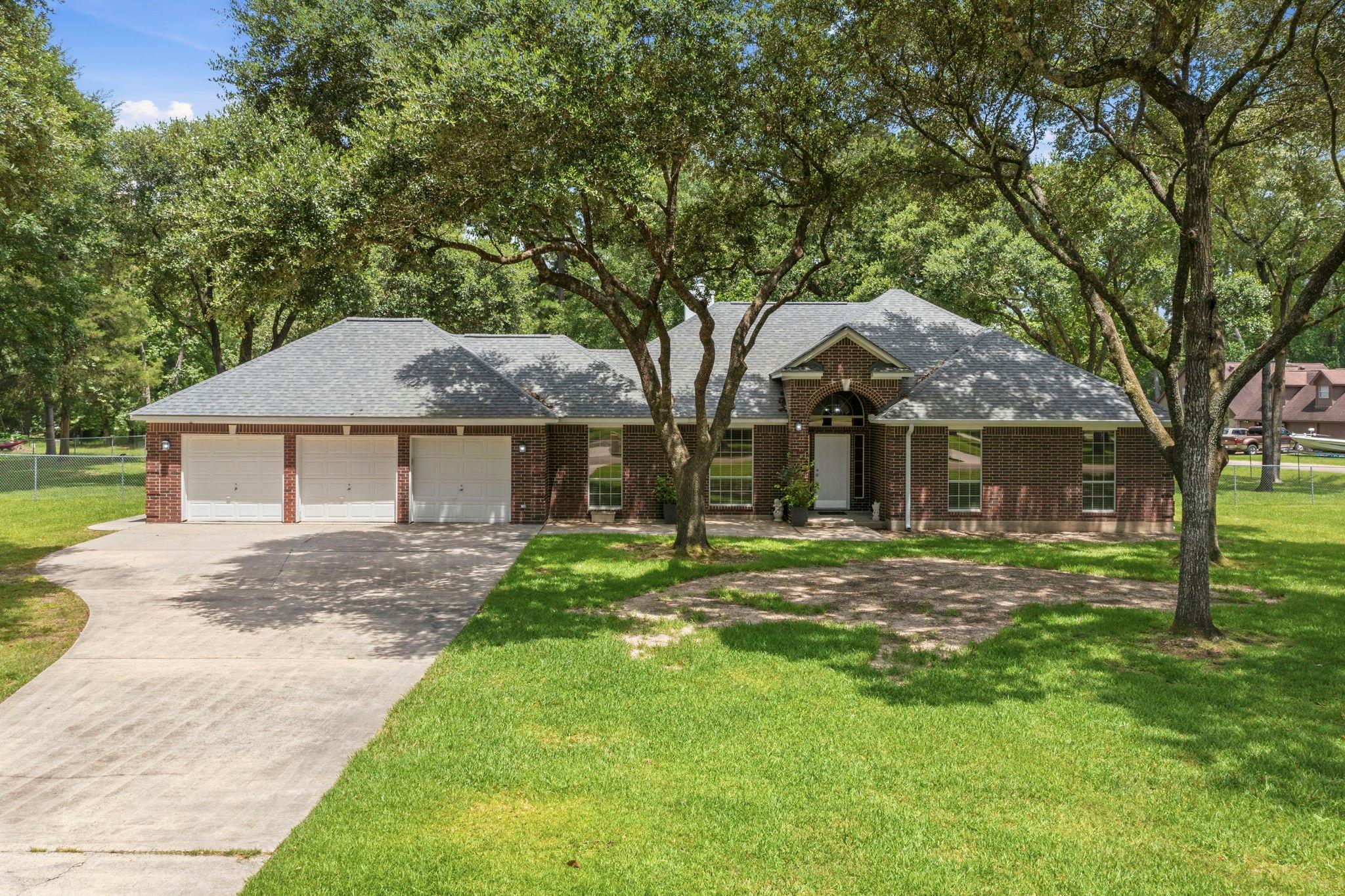 15423 Willis Way — photo