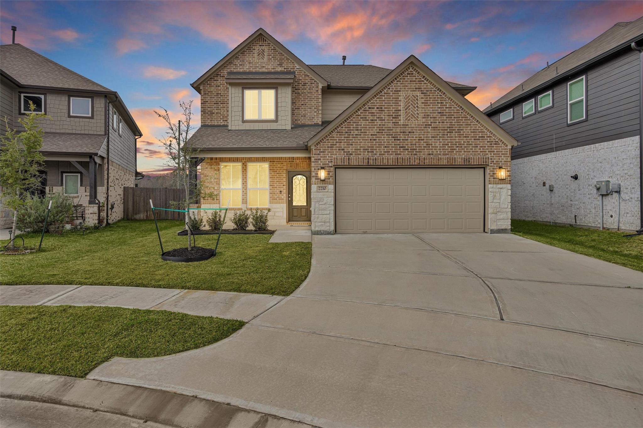2210 Reed Cave Lane — photo