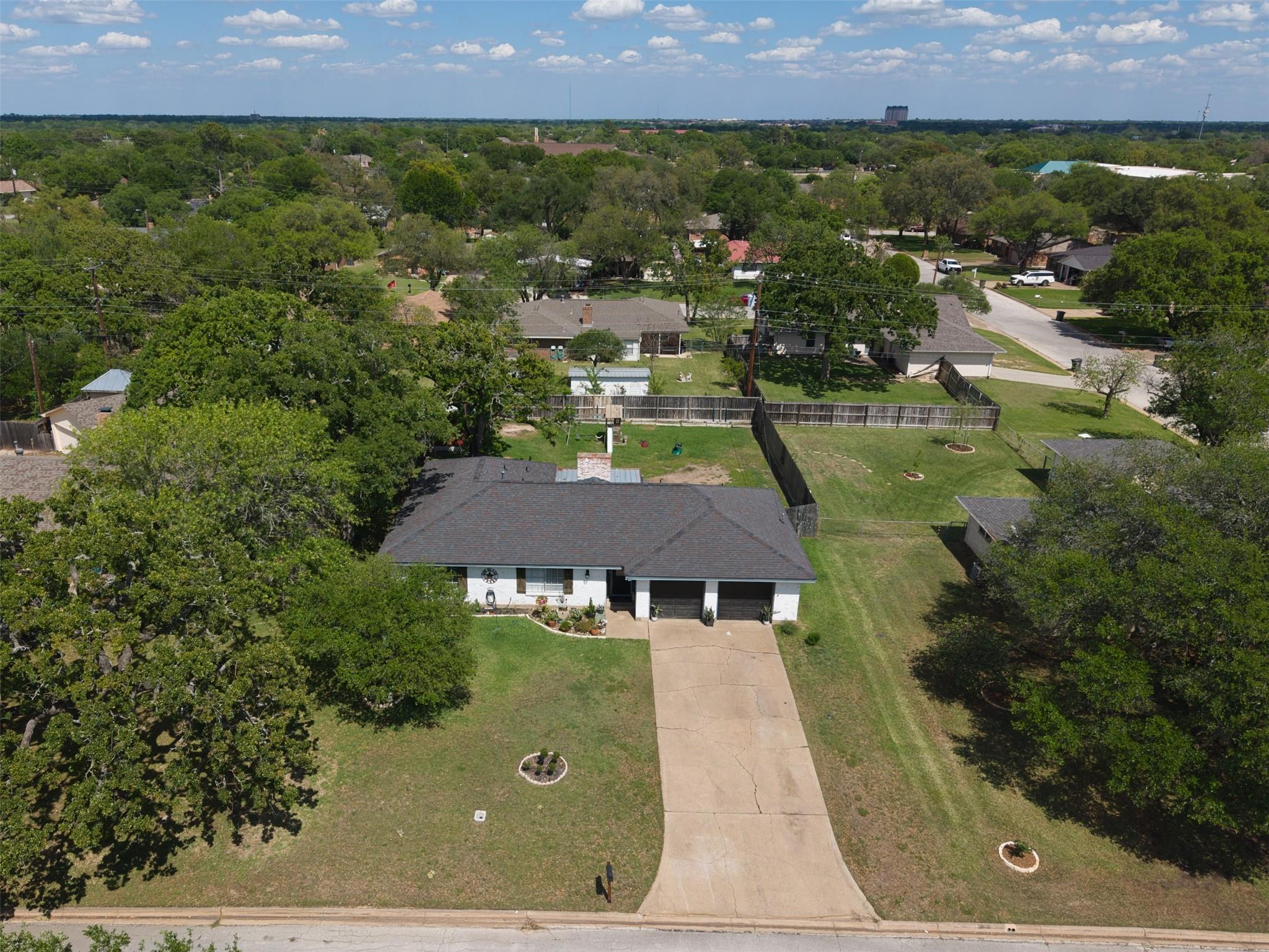 3613 Oak Ridge Drive — photo