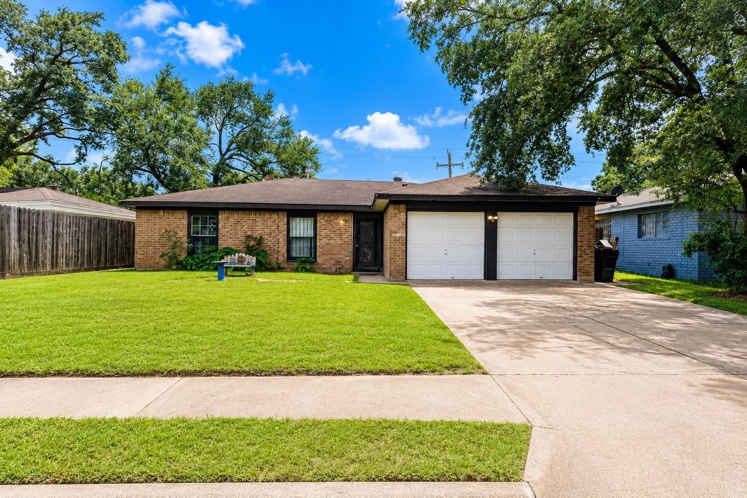 8923 Glen Shadow Drive — photo