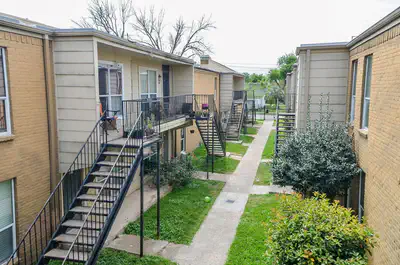 8100 Creekbend Dr #120 — photo