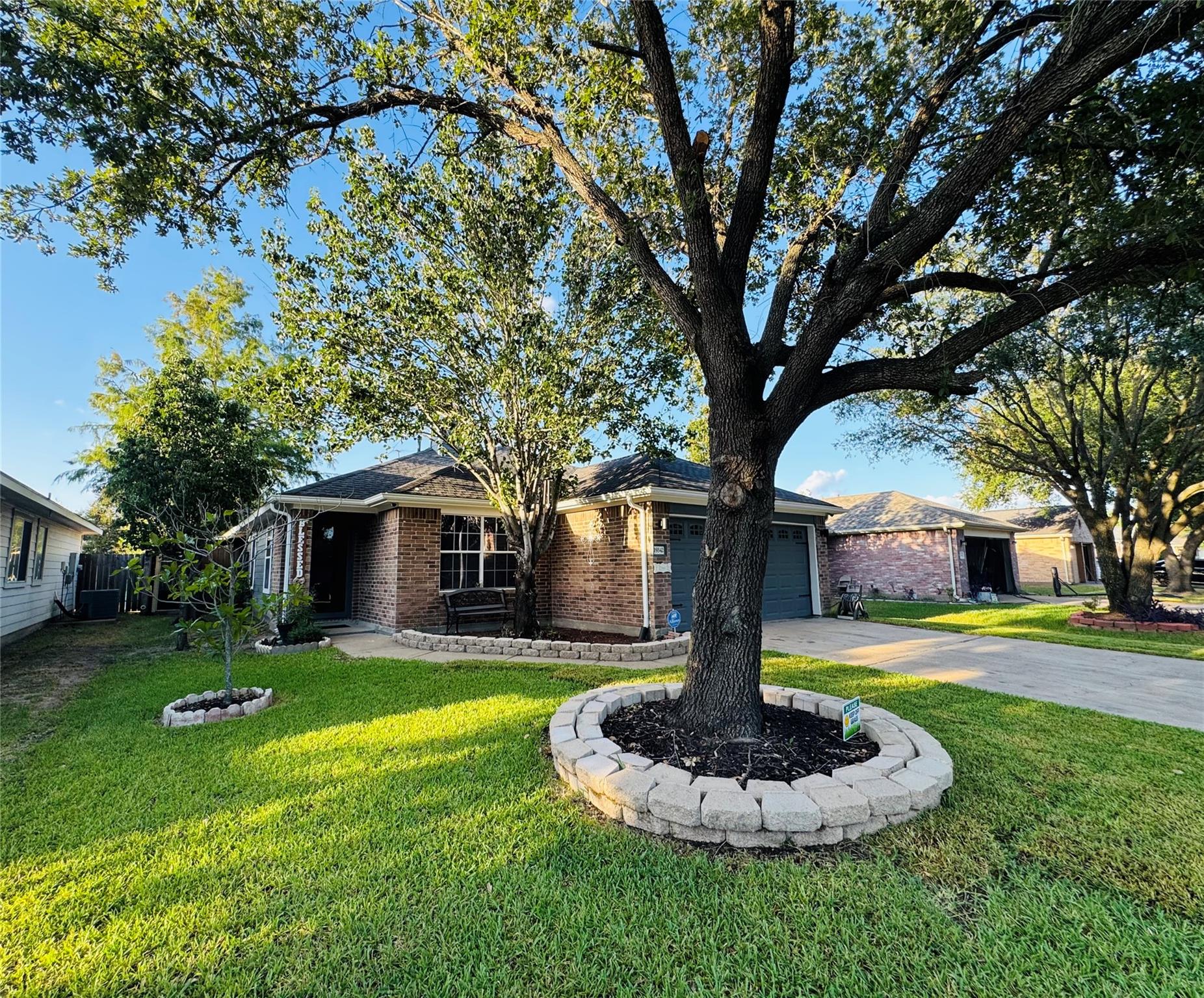 19342 Otter Trail Court — photo