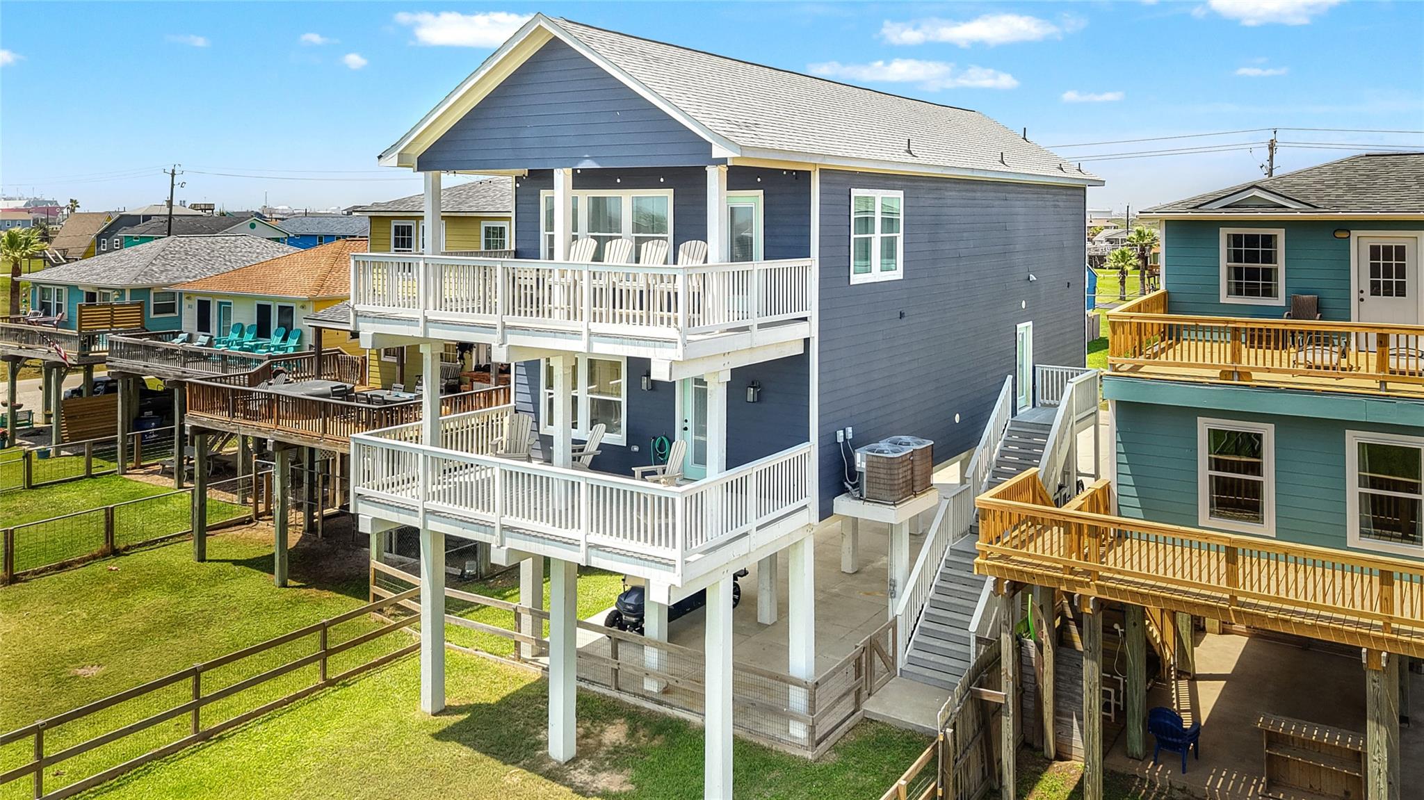 312 Seabean Street — photo