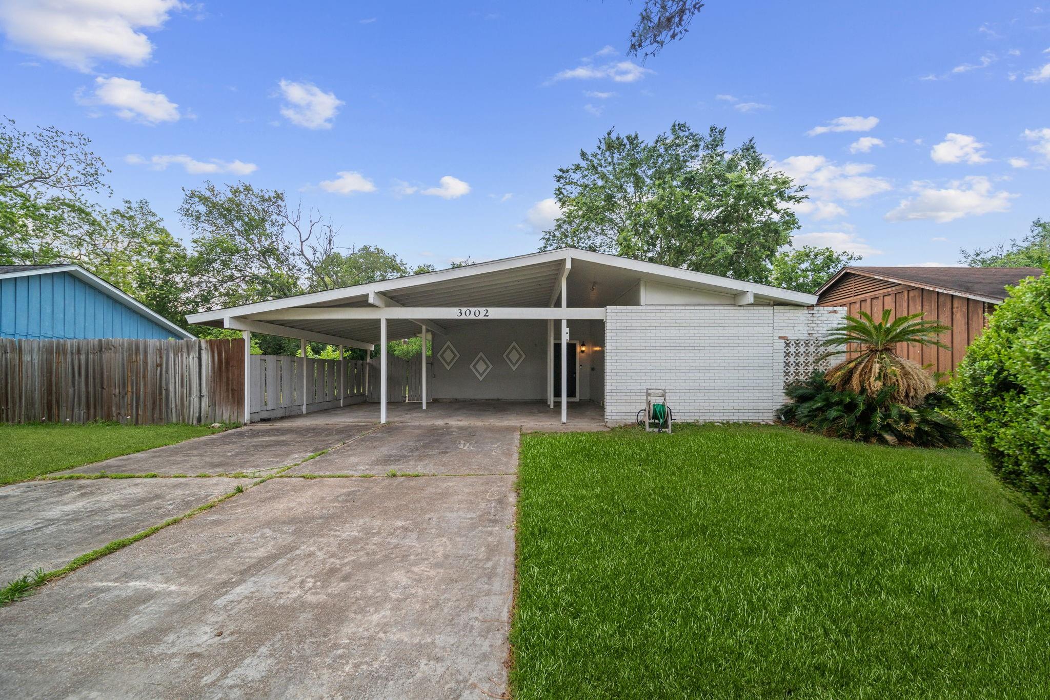3002 Newcastle Drive — photo