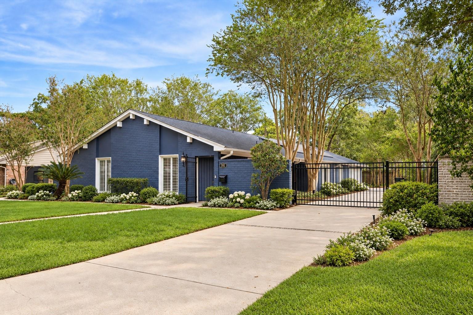10323 Green Tree Road — photo