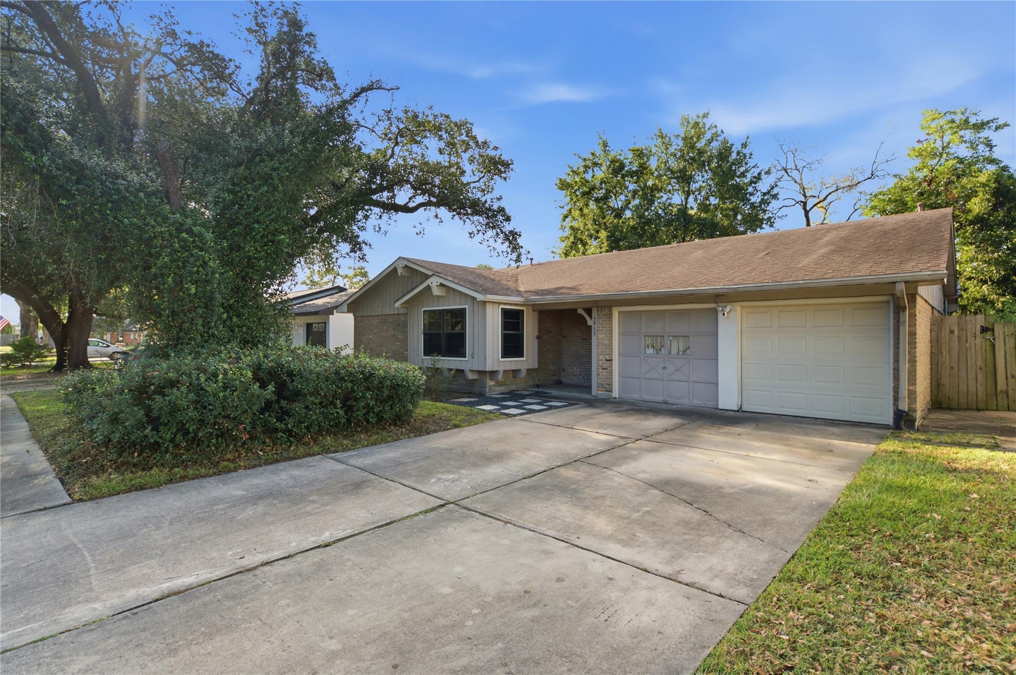 5915 Black Maple Lane — photo