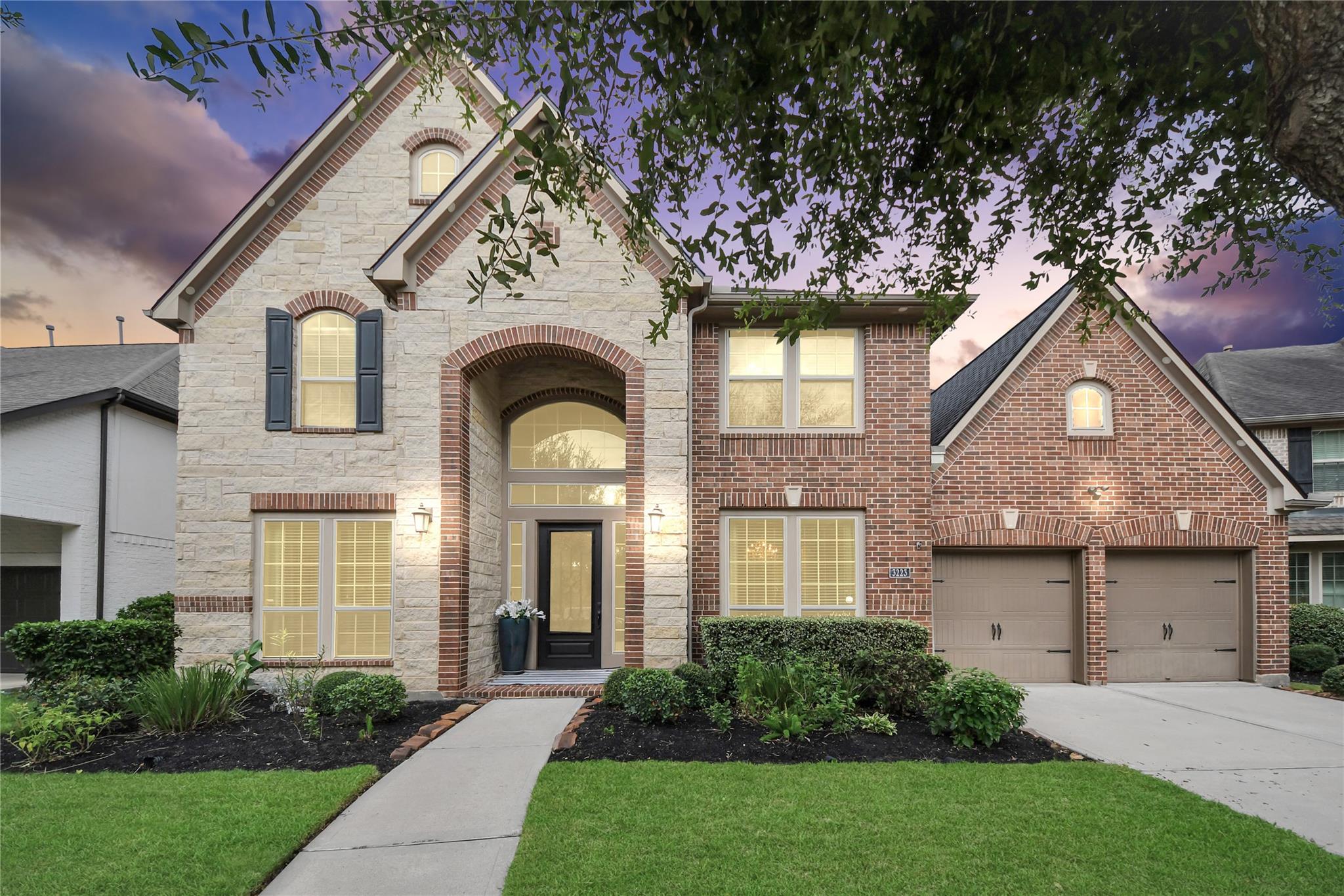 3223 Seminole Peak Lane — photo