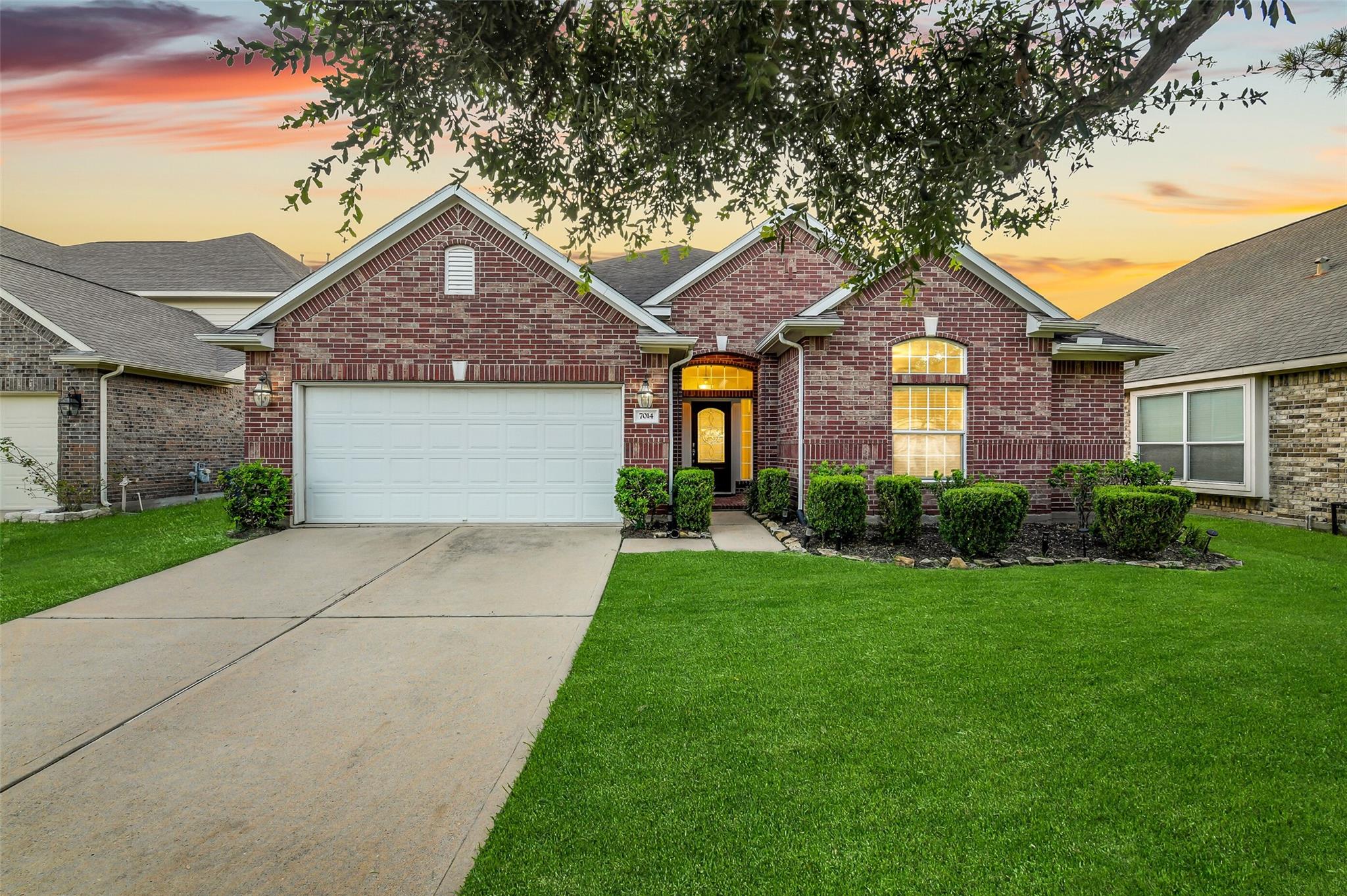 7014 Spruce View Court — photo