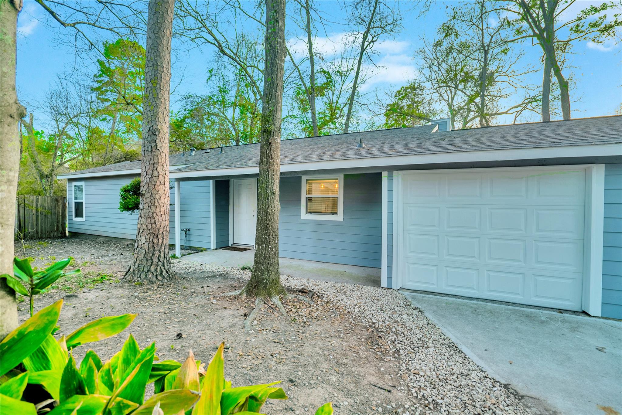 1314 E Red Cedar Circle — photo
