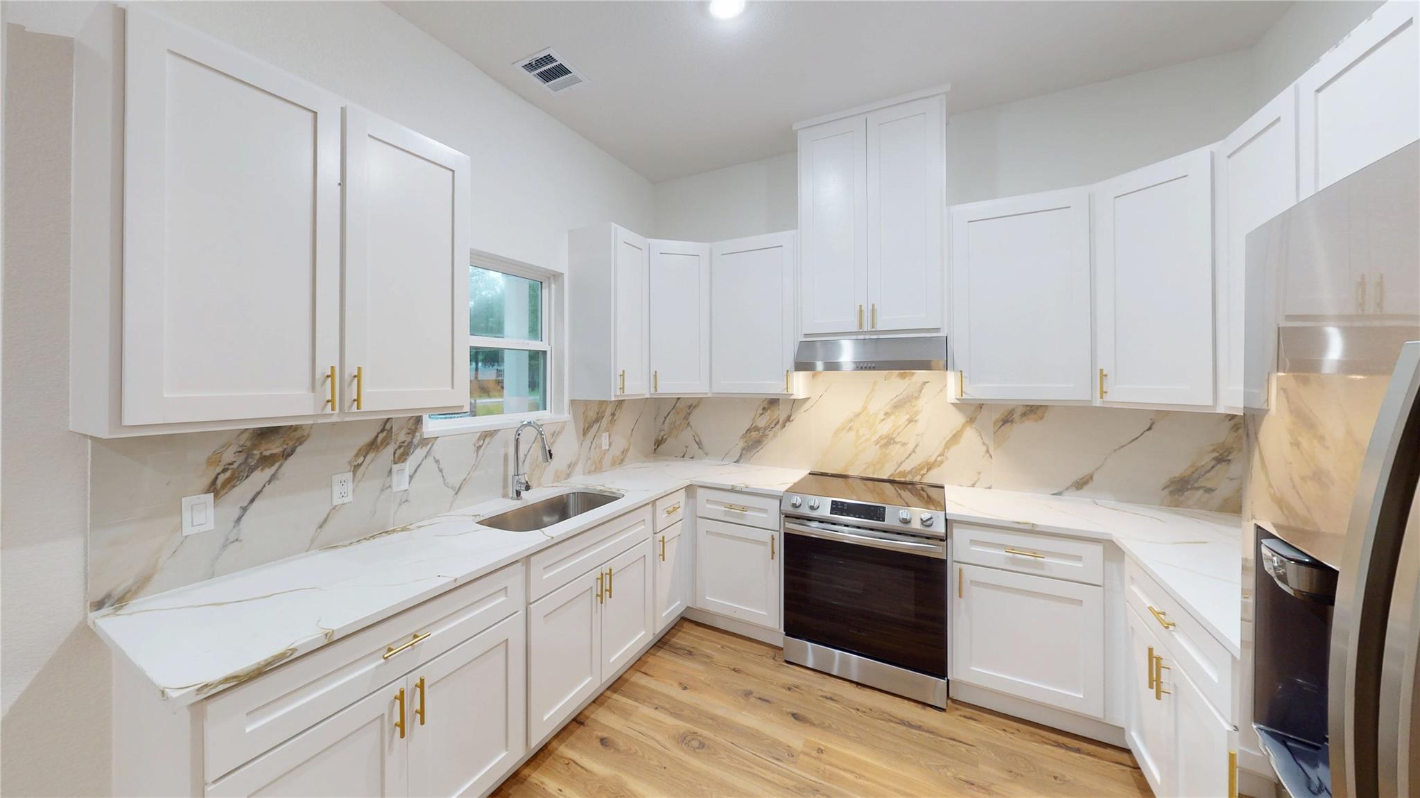 21665 County Road 3749D — photo