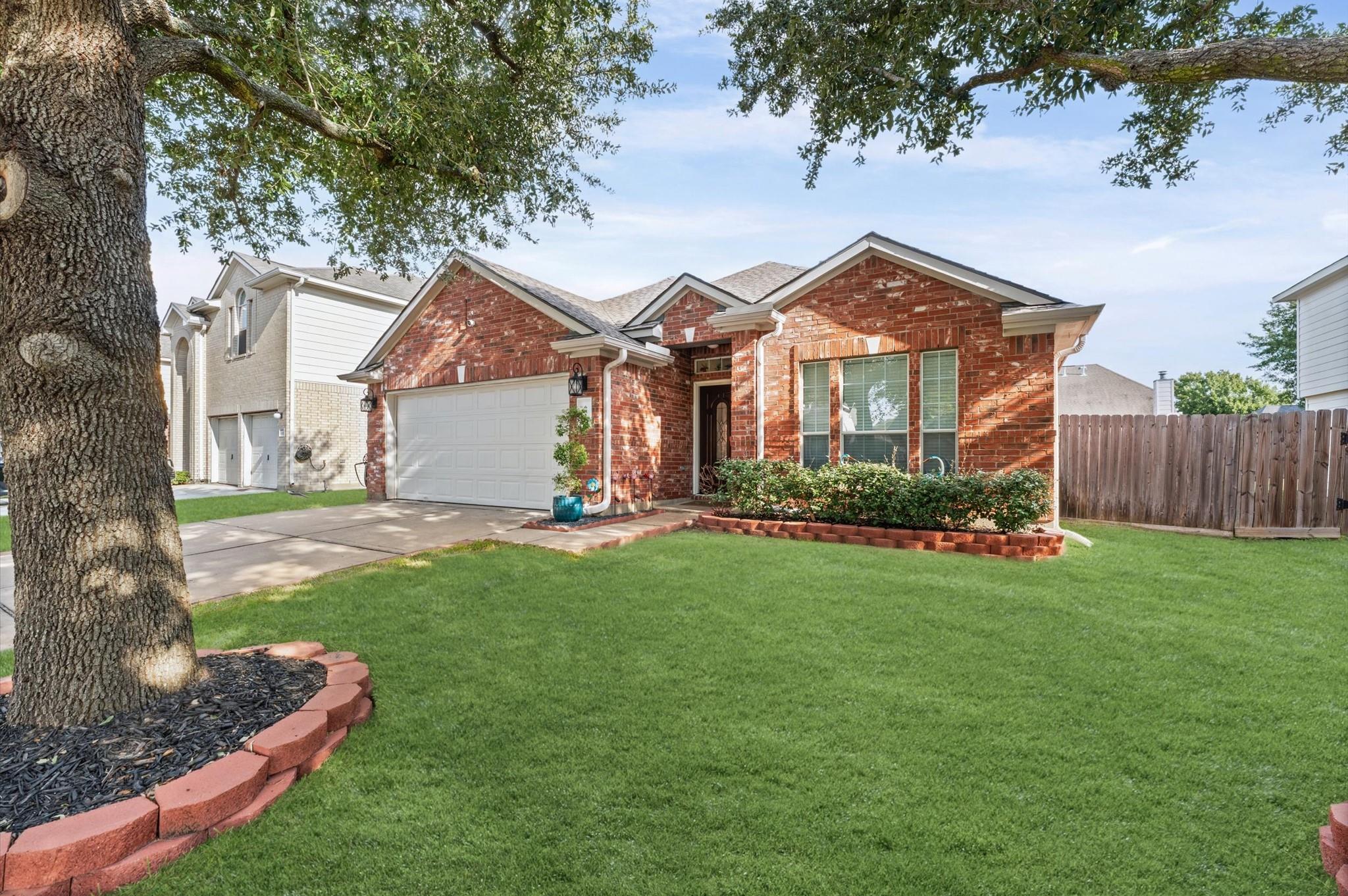 6814 Silver Shores Lane — photo