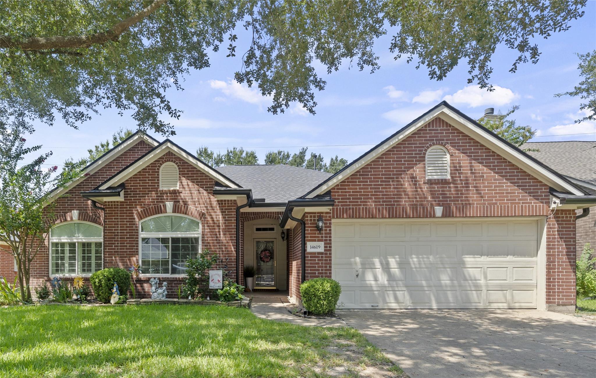 14619 Bladenboro Drive — photo