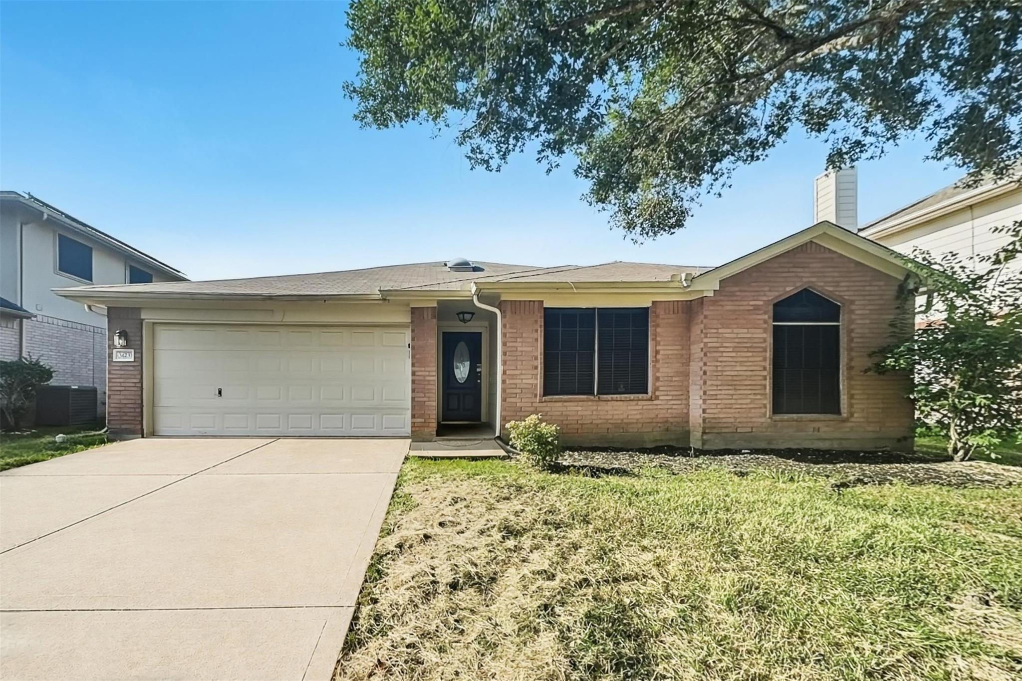 1423 Hunter Green Lane — photo