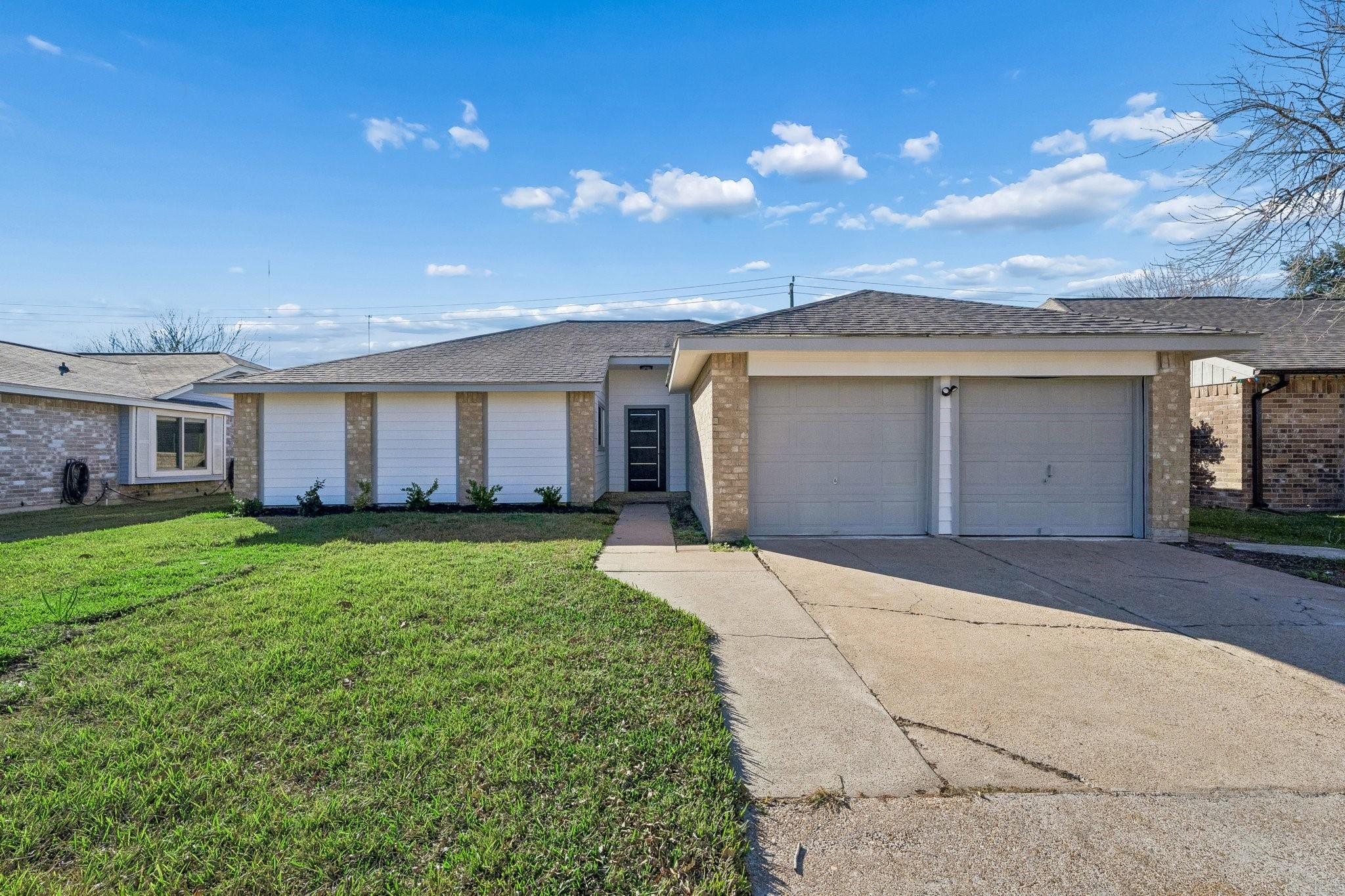 1419 Fieldstone Drive — photo