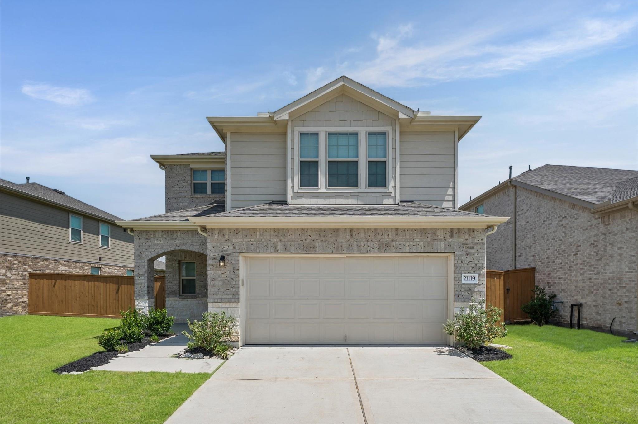 21119 Coral Blossom Lane — photo