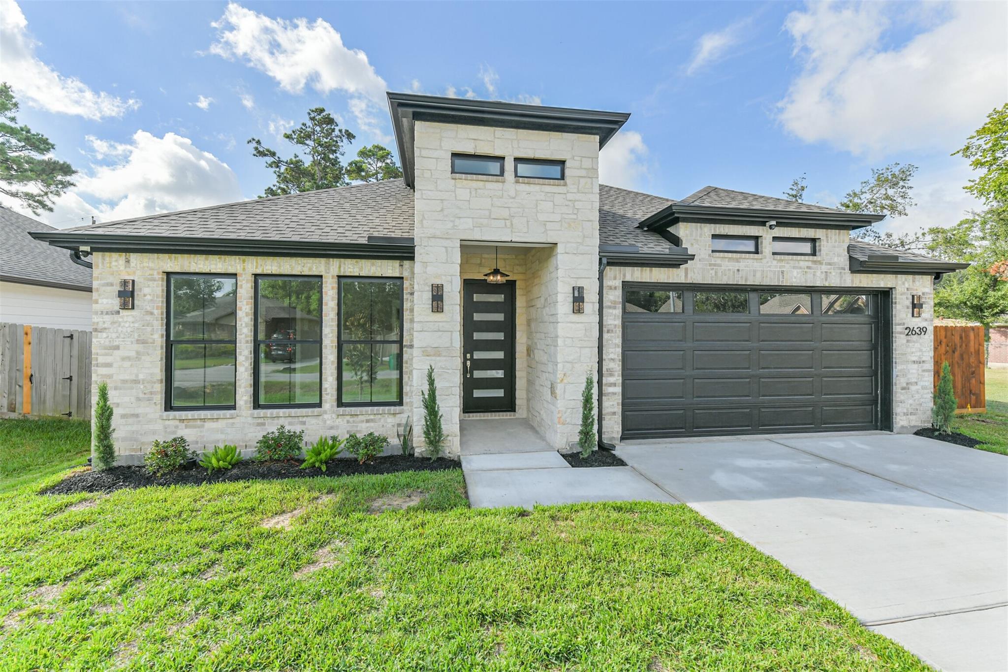 2643 Dalview Street — photo
