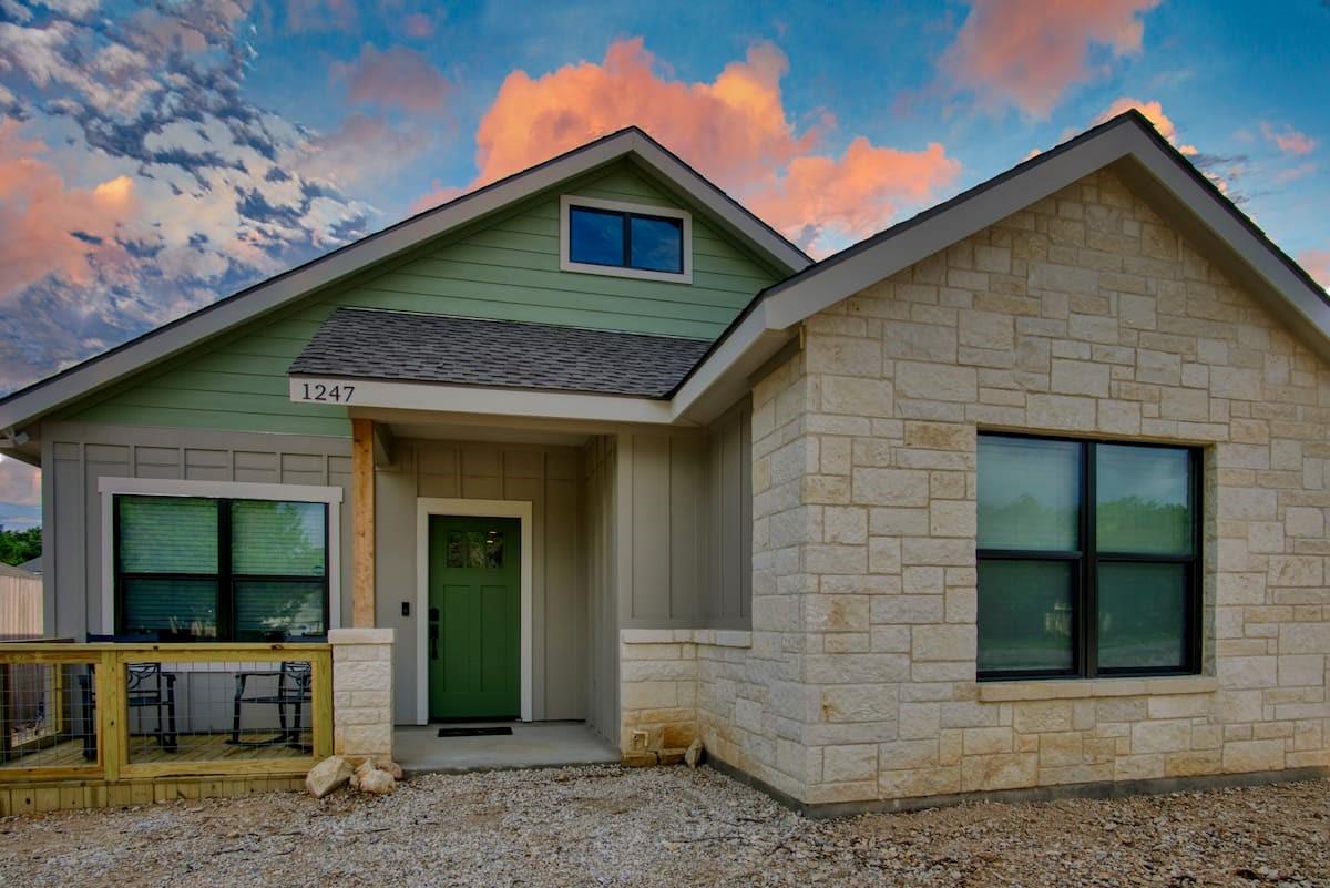 1247 Green Hill Drive — photo