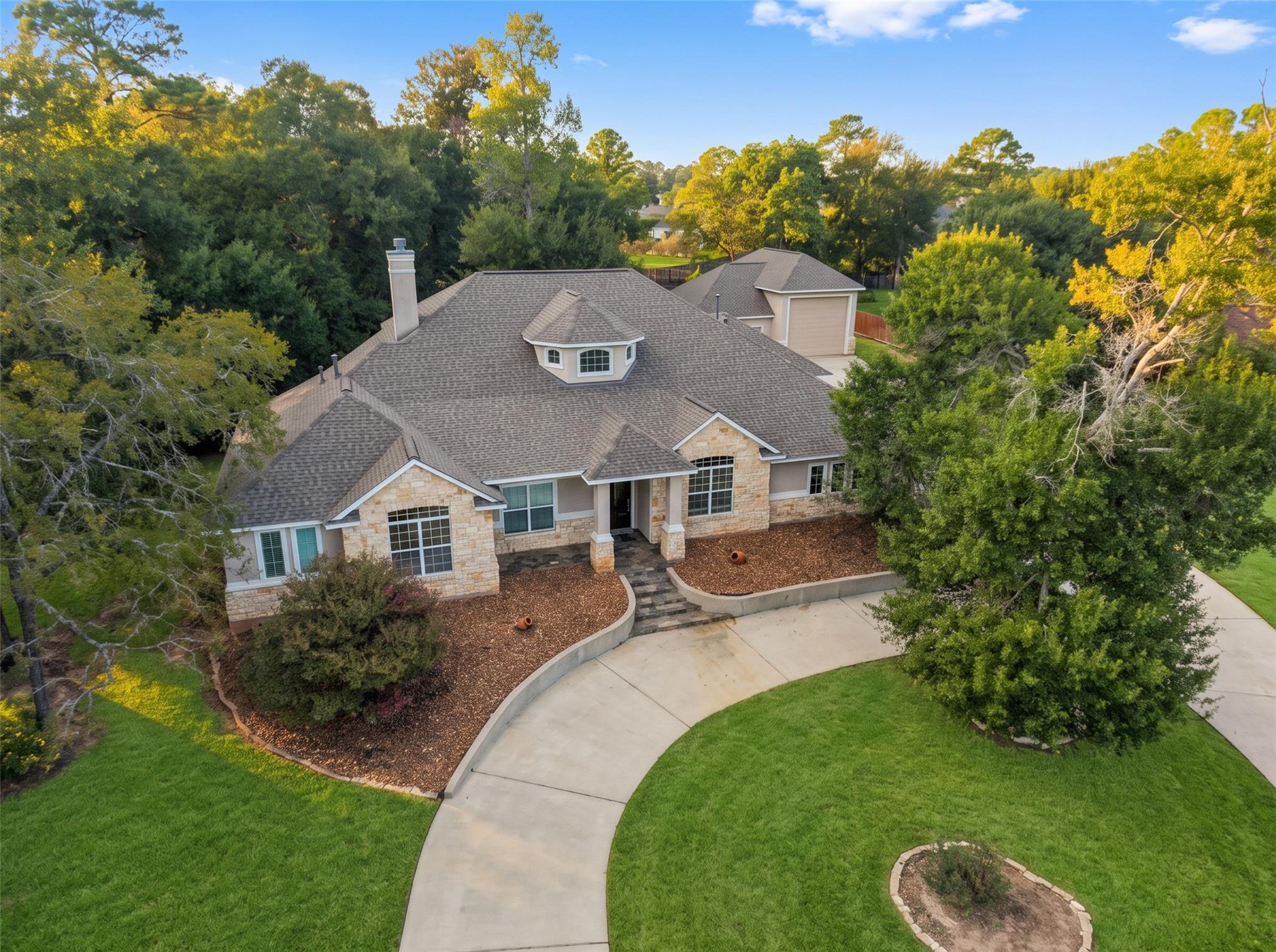 12195 N Lake Vista Drive — photo