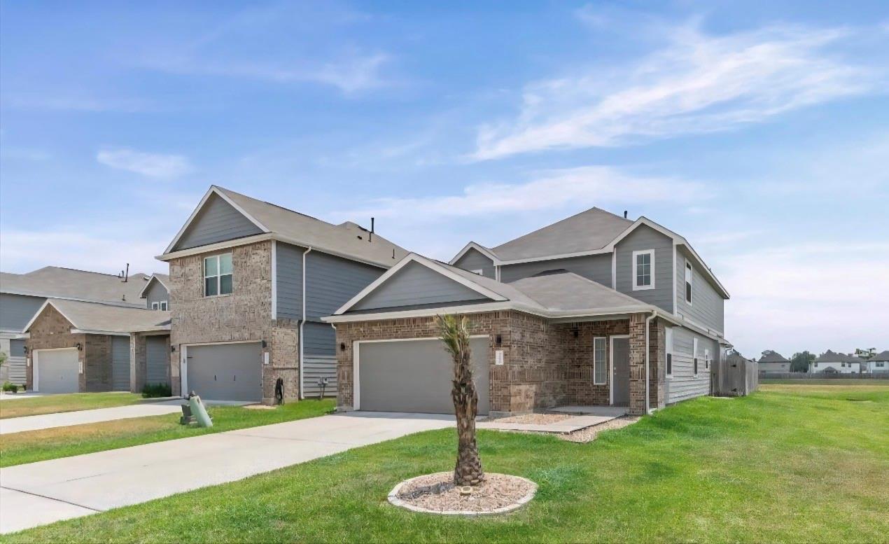 4806 Blue Jacaranda Way — photo