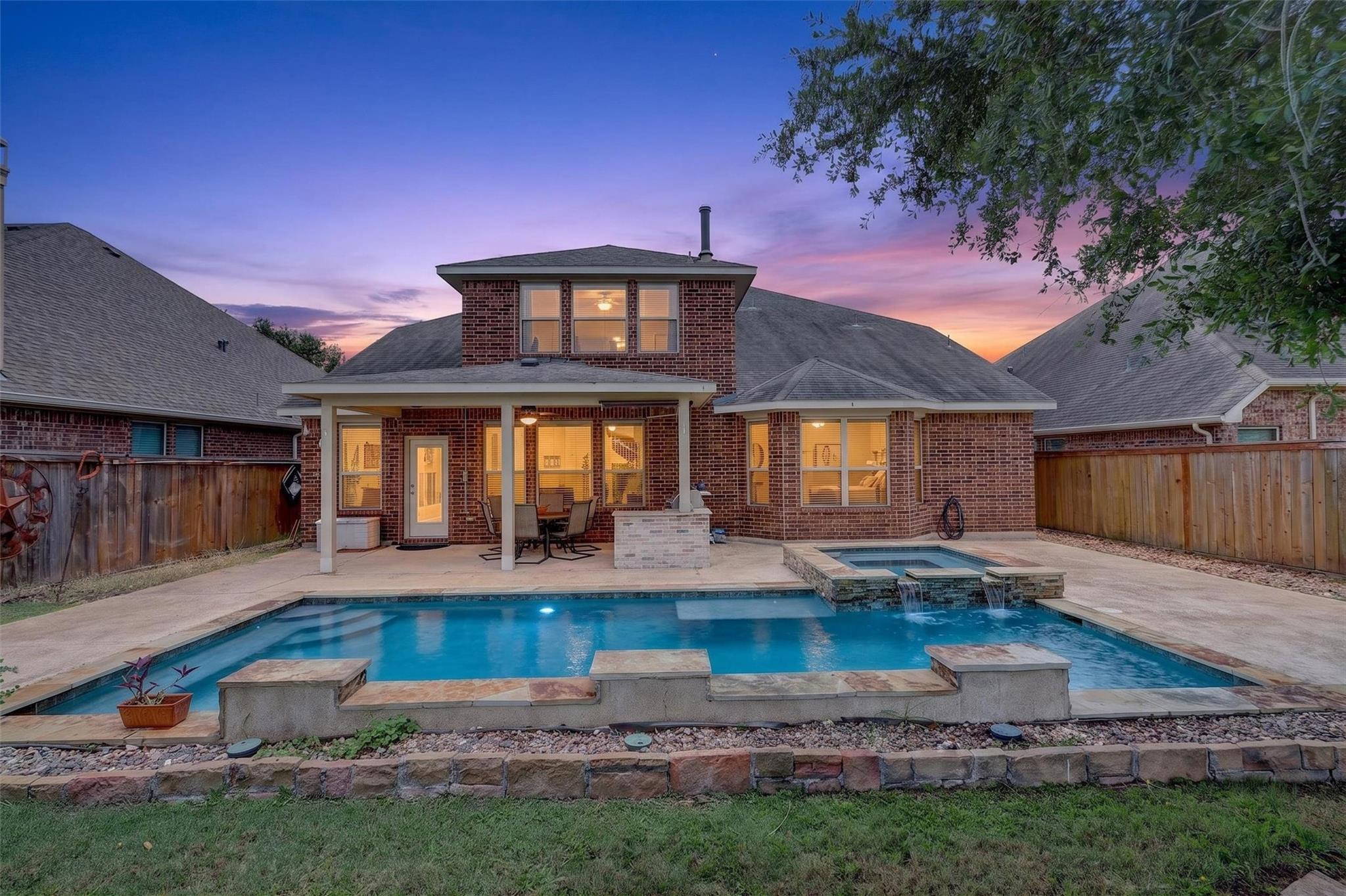 17919 Creek Bluff Lane — photo