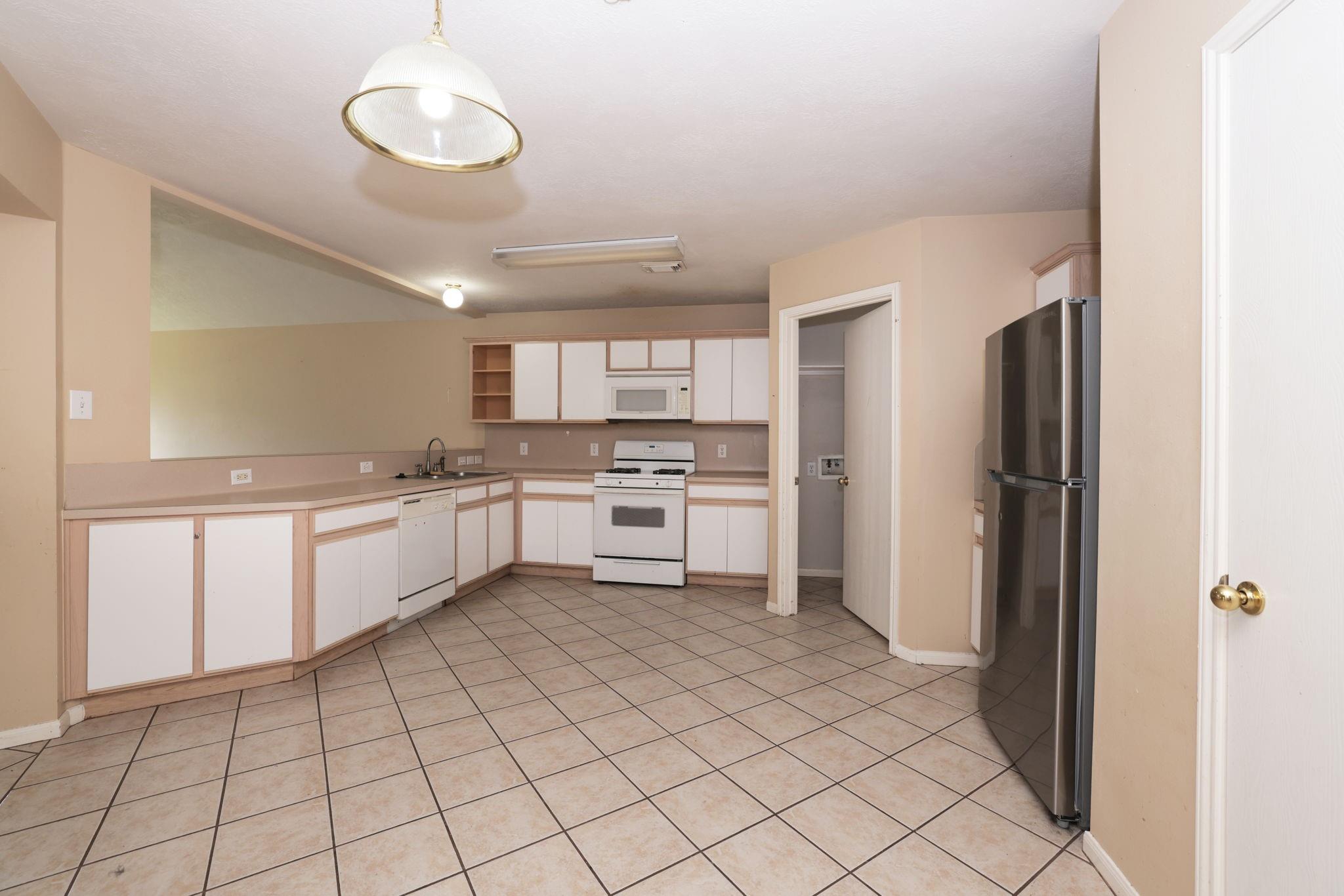 2722 Hidden Spring Vale Drive, Spring, TX 77386 — photo 3