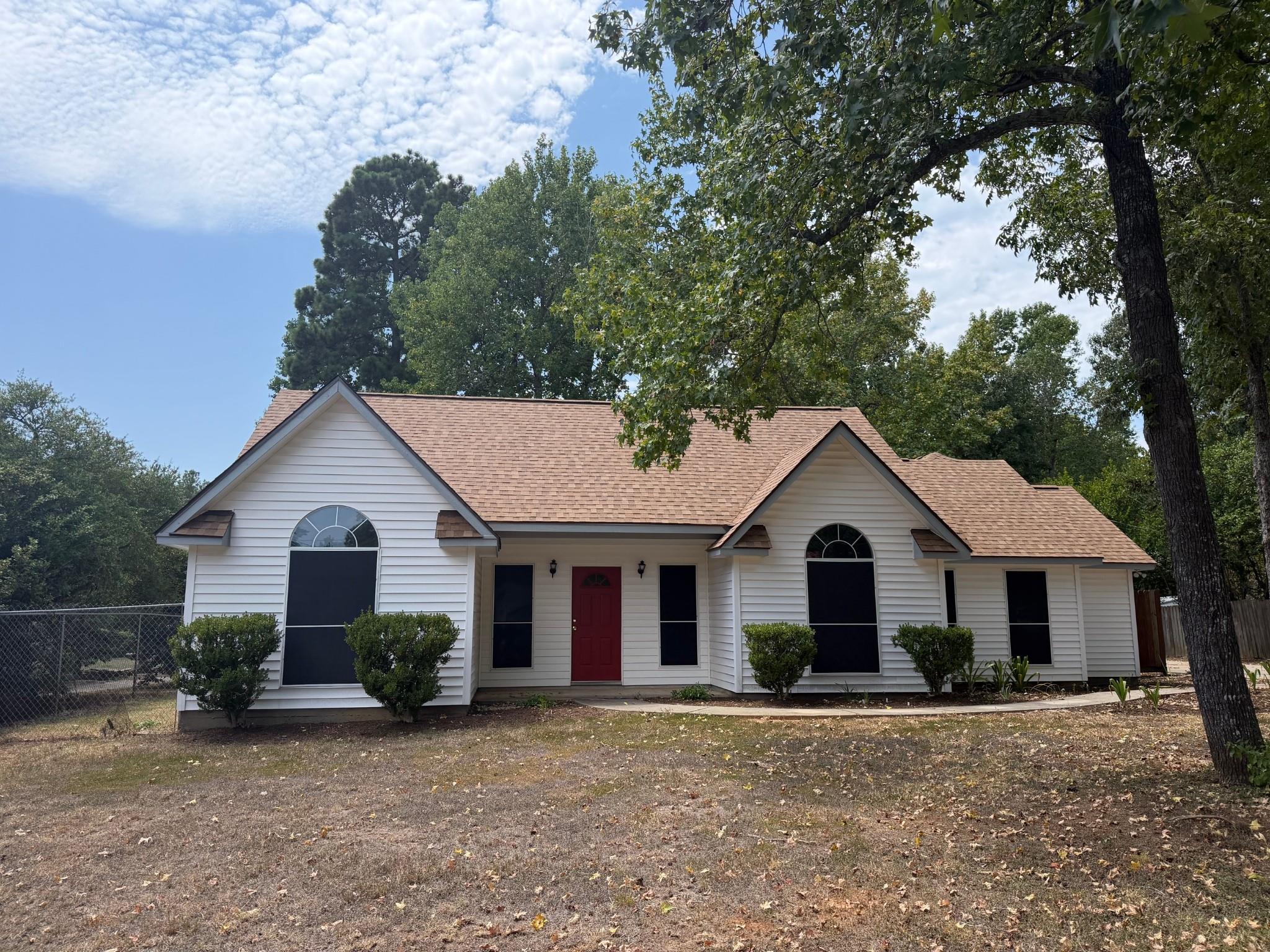12711 Woodcreek Drive — photo