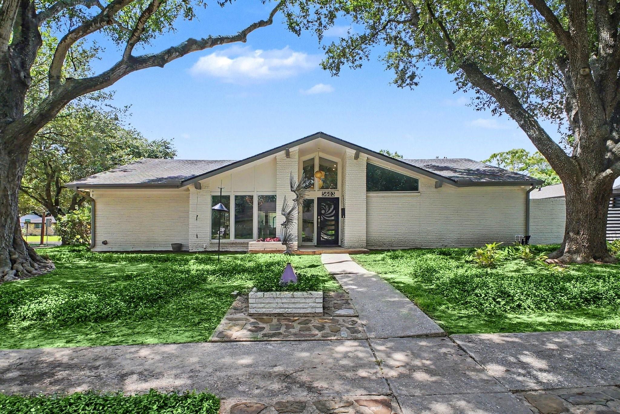 5603 Grape Street — photo