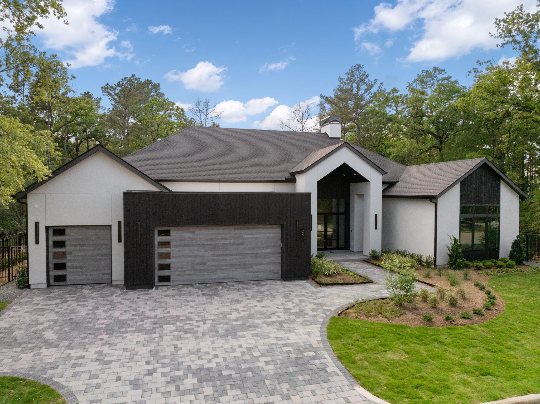 241 Eminence Isle — photo
