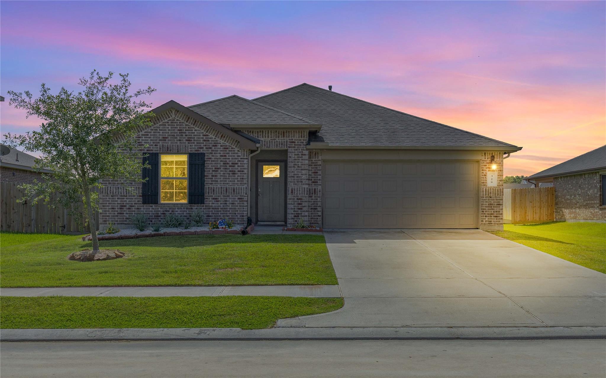 329 Kickapoo Drive — photo