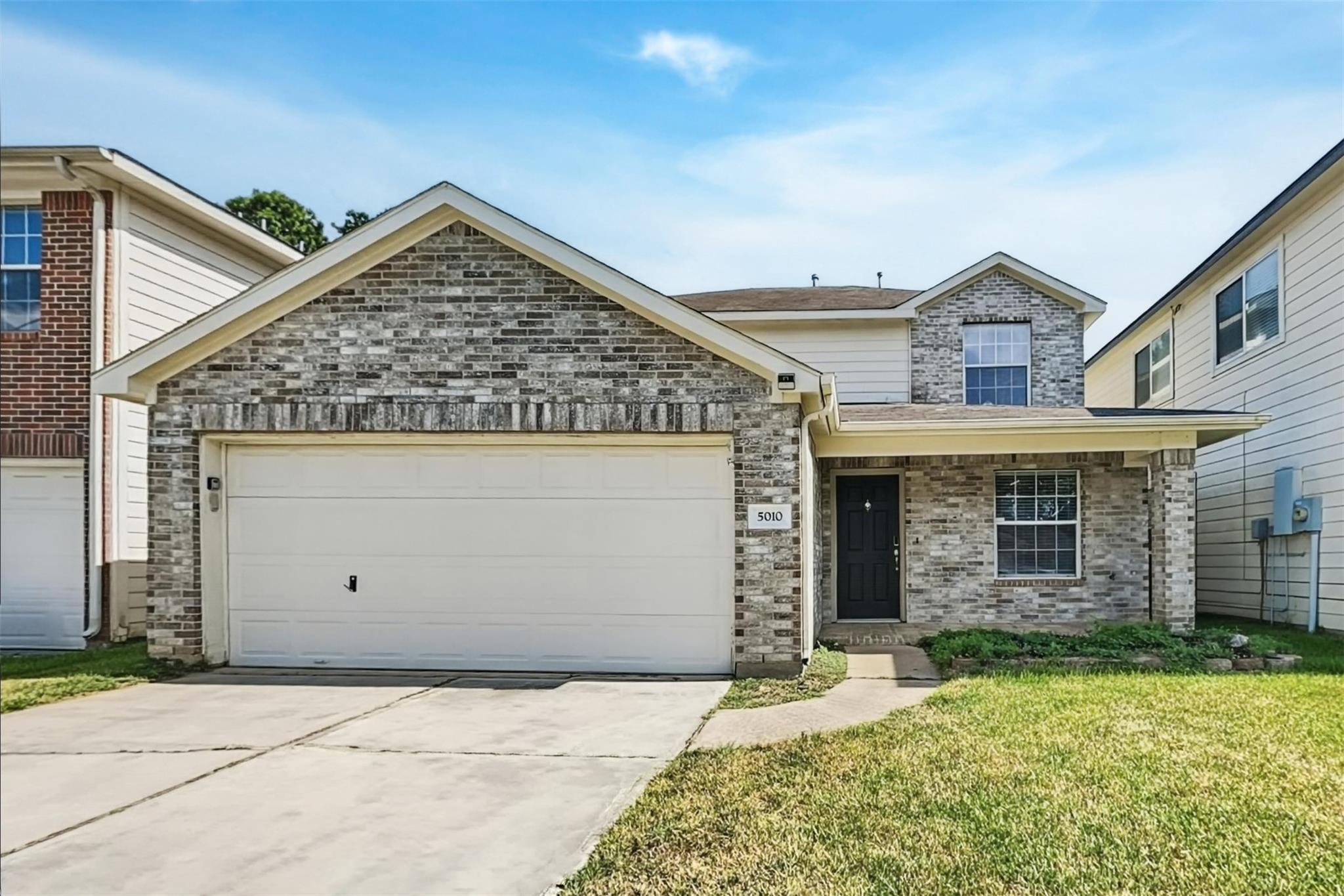 5010 Deerpath Drive — photo