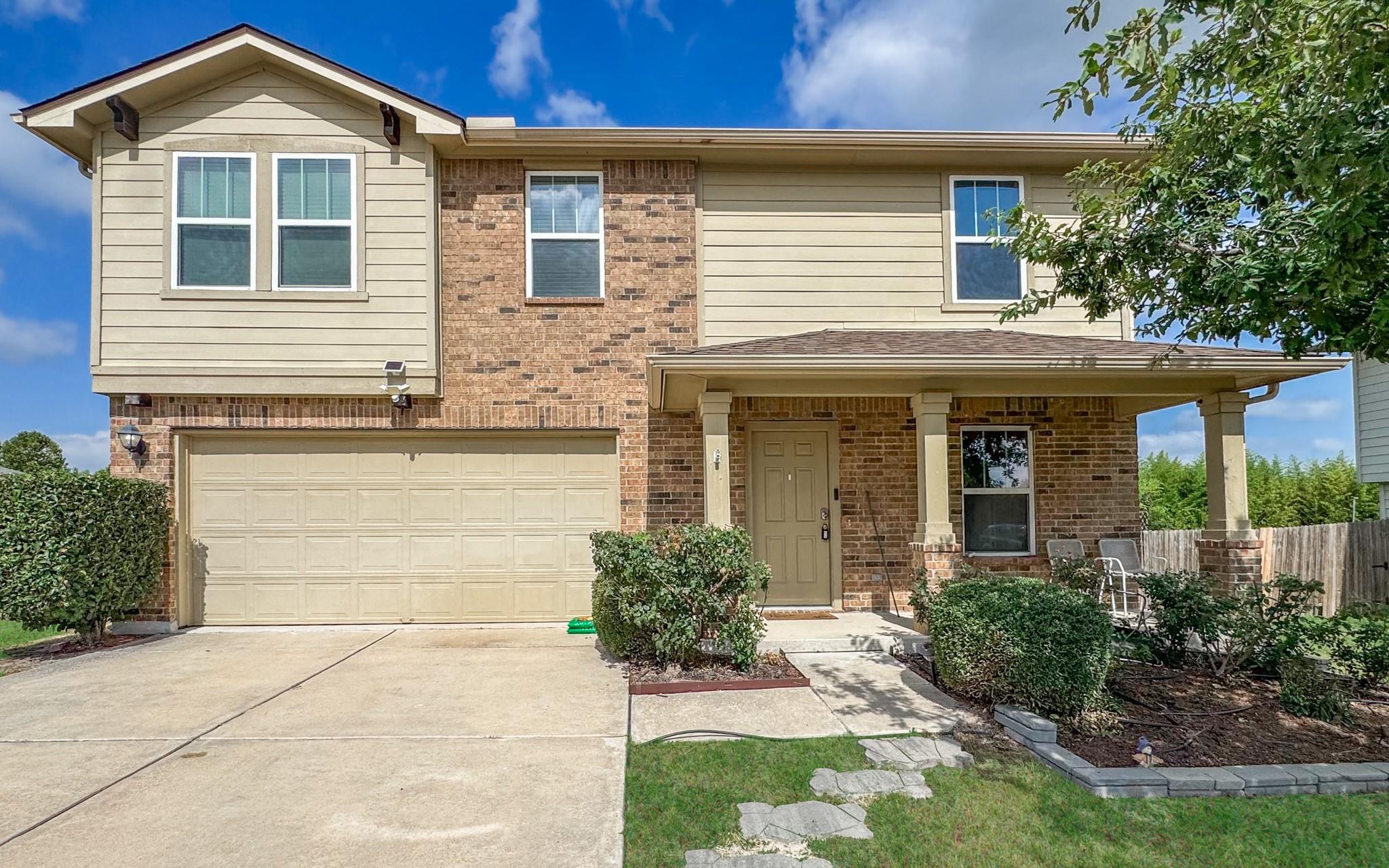 132 Leon River Loop — photo