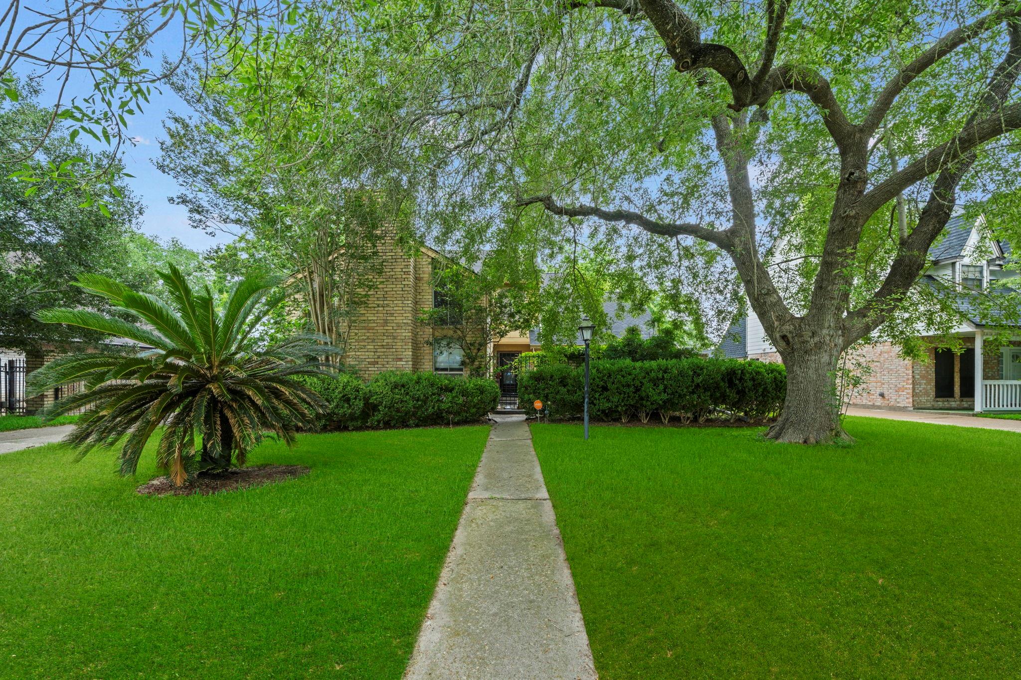 15239 Corona Del Mar Drive — photo