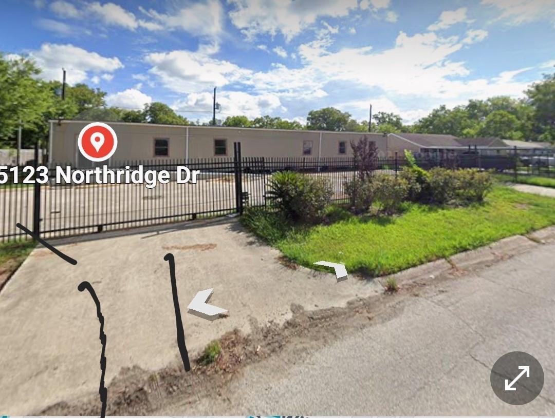 5123 Northridge Drive — photo