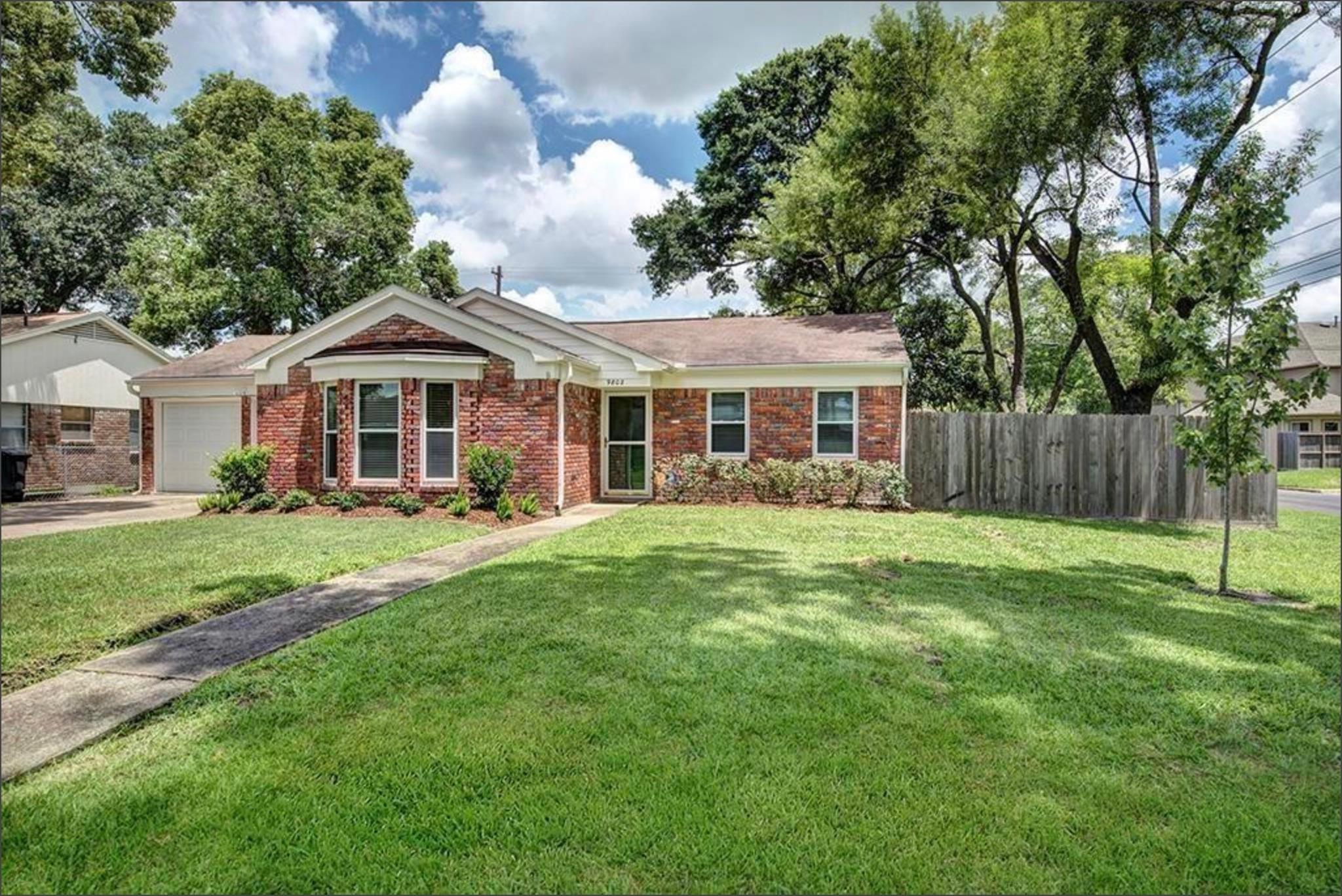 9802 Pine Lake Drive — photo