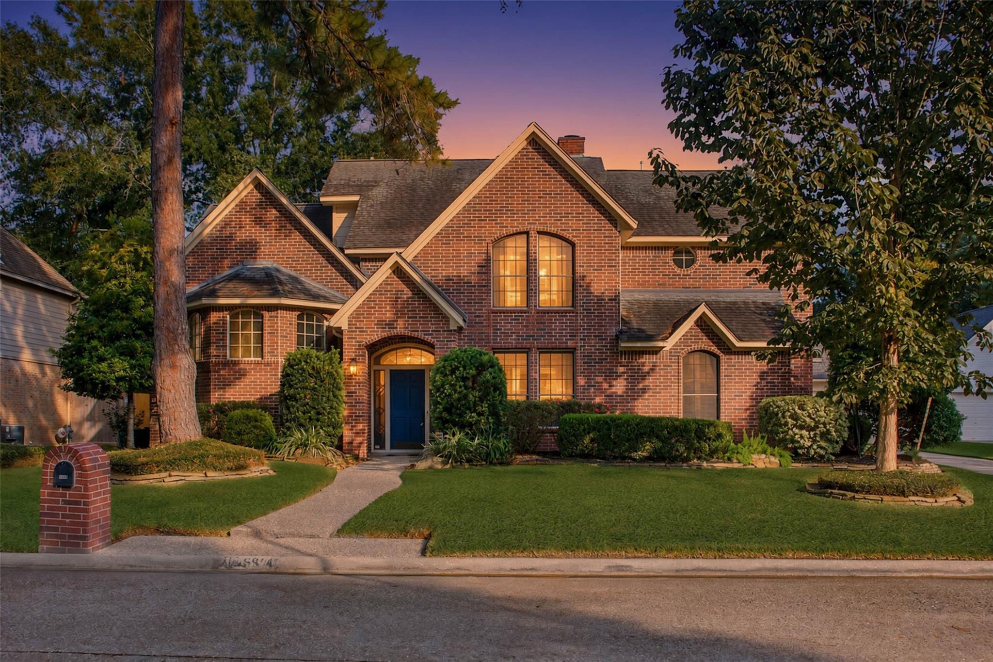 5814 Woodland Creek Drive — photo