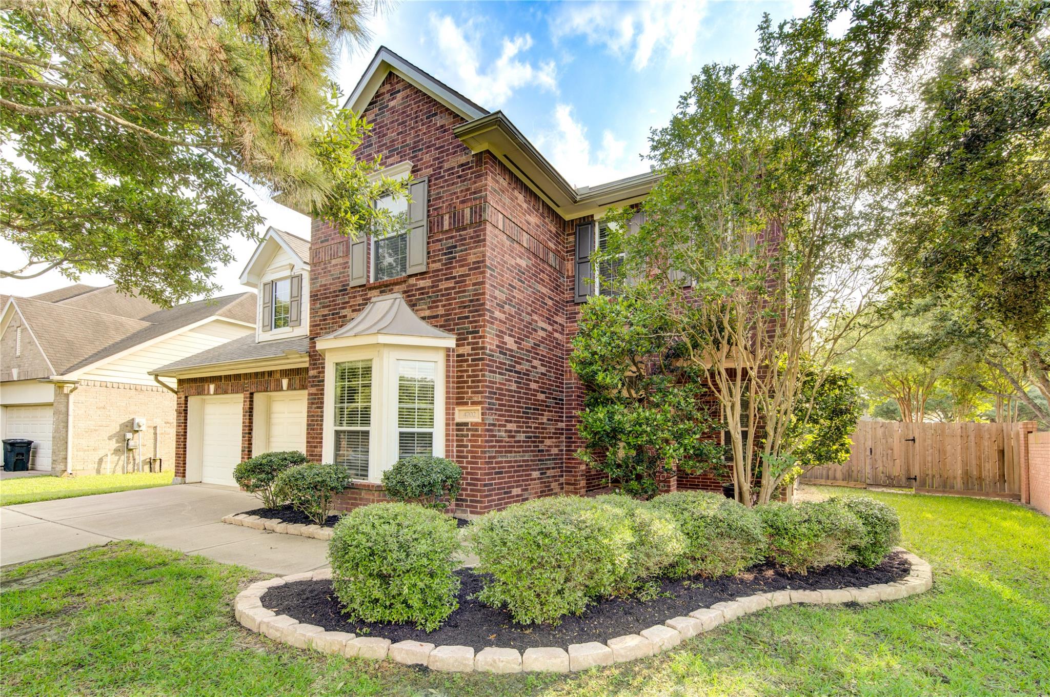 4702 Lawton Bend Lane — photo