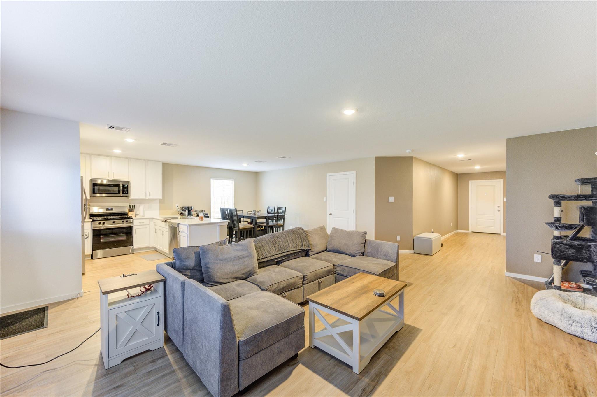 1111 Rustic Willow Drive — photo